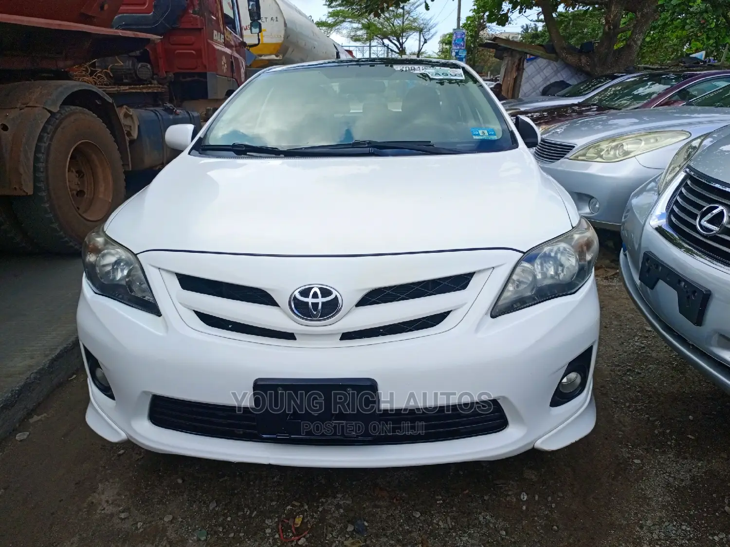 Toyota Corolla 2011 White