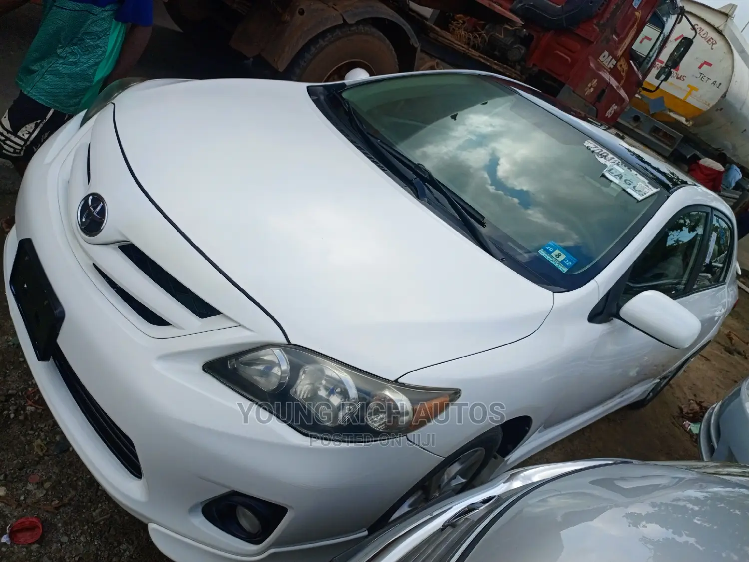 Toyota Corolla 2011 White