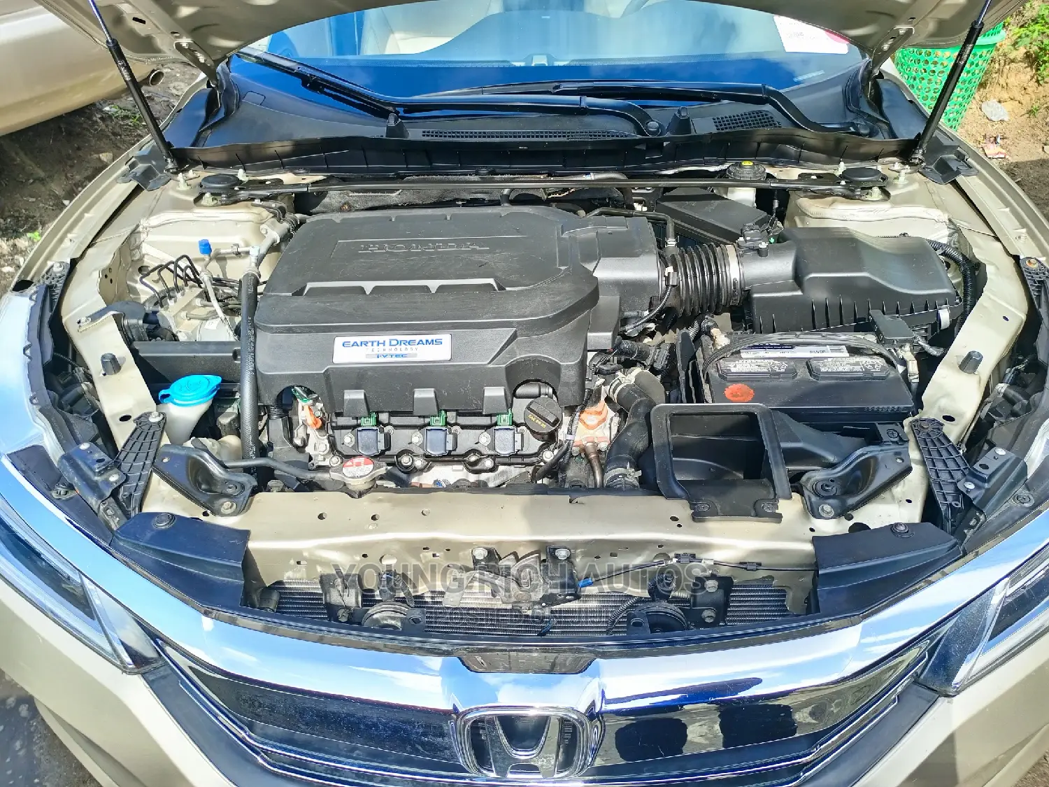 Honda Accord 2015 Gold