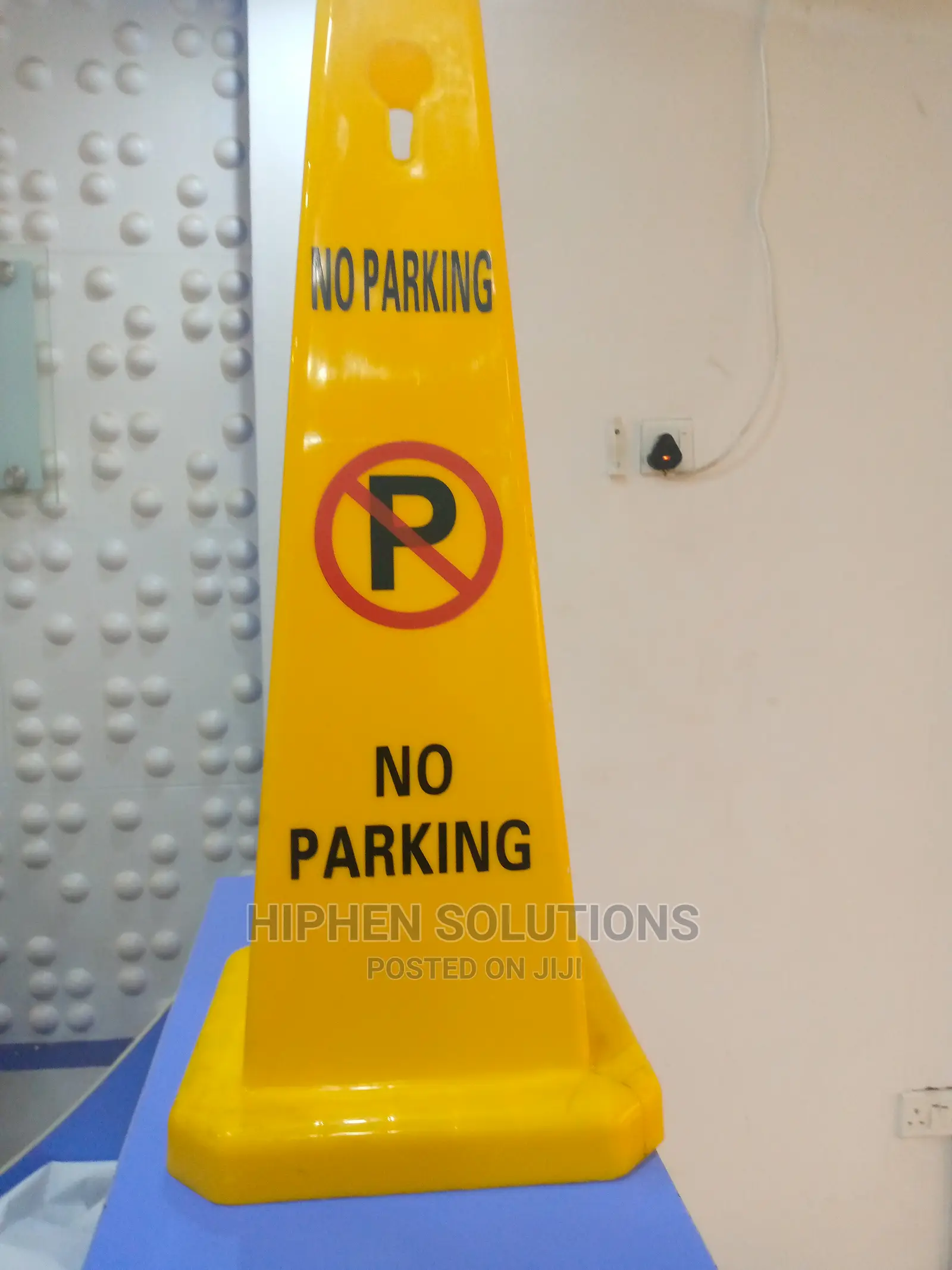 Low Maintenance Safety No Parking Sign