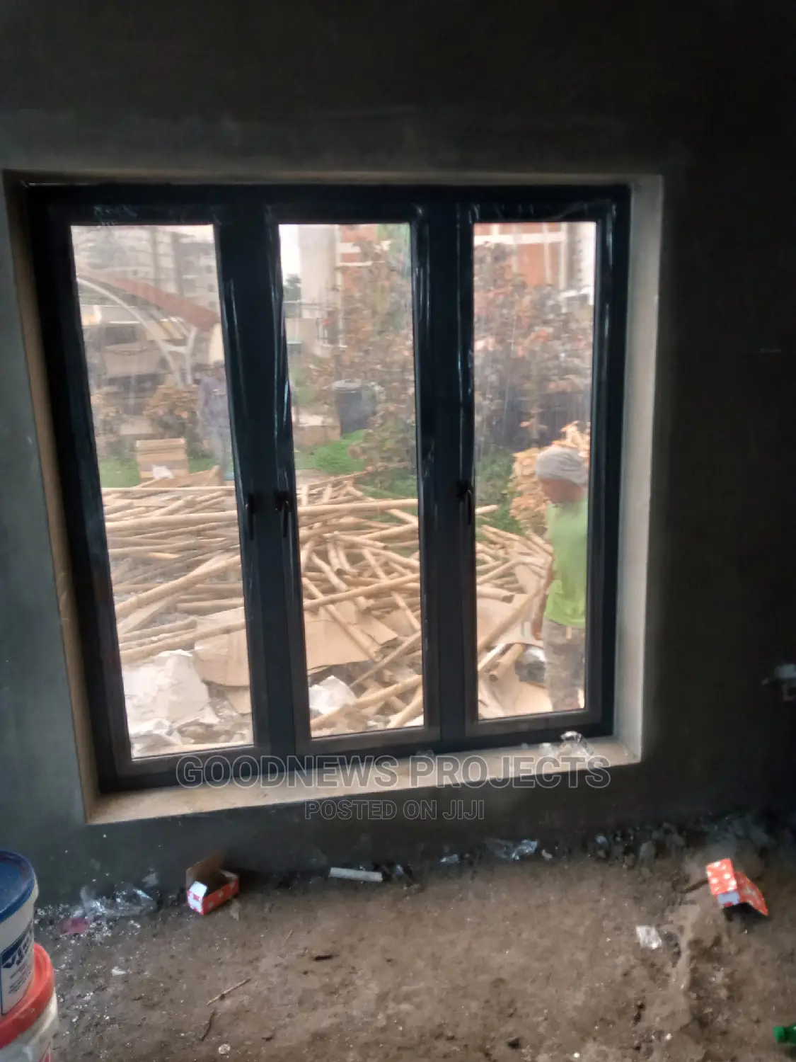 Aluminum Casement Window Glazed With Reflective Glass