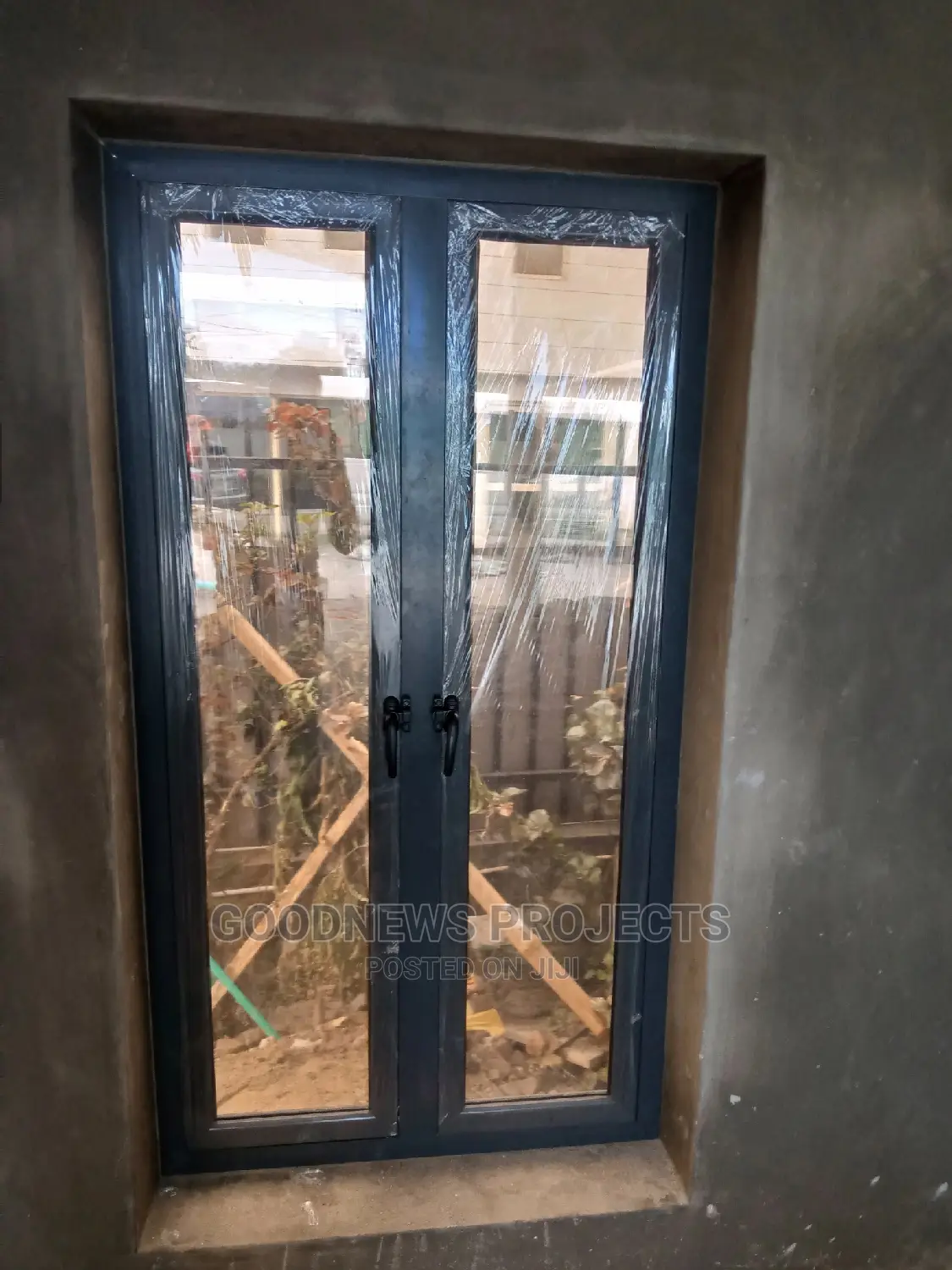 Aluminum Casement Window Glazed With Reflective Glass