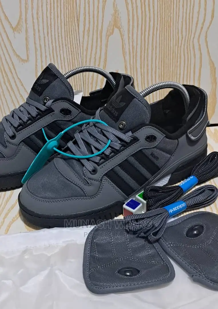 Addidas Sneaker