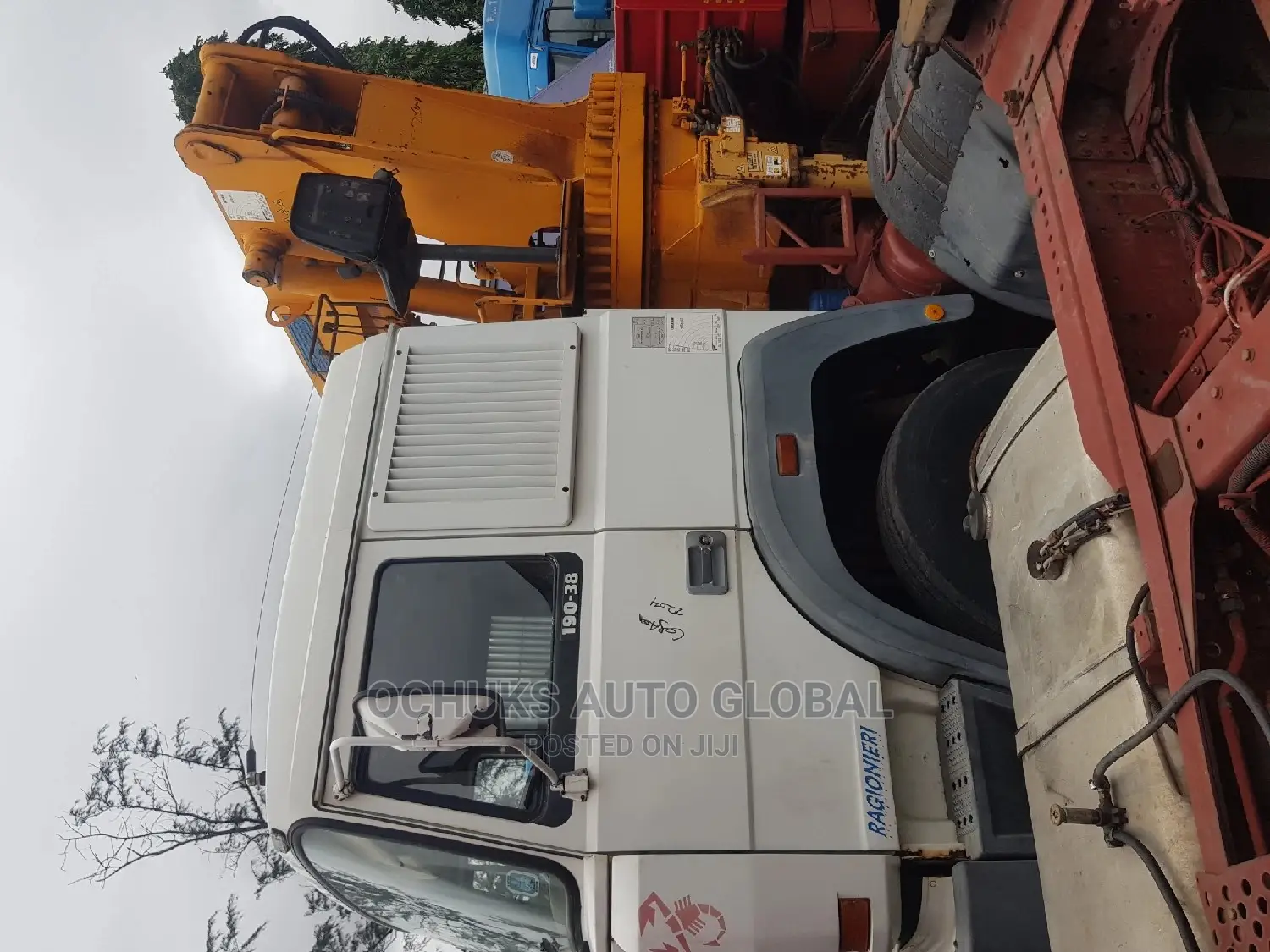Iveco Truck . With Hiyabu 15 Tons