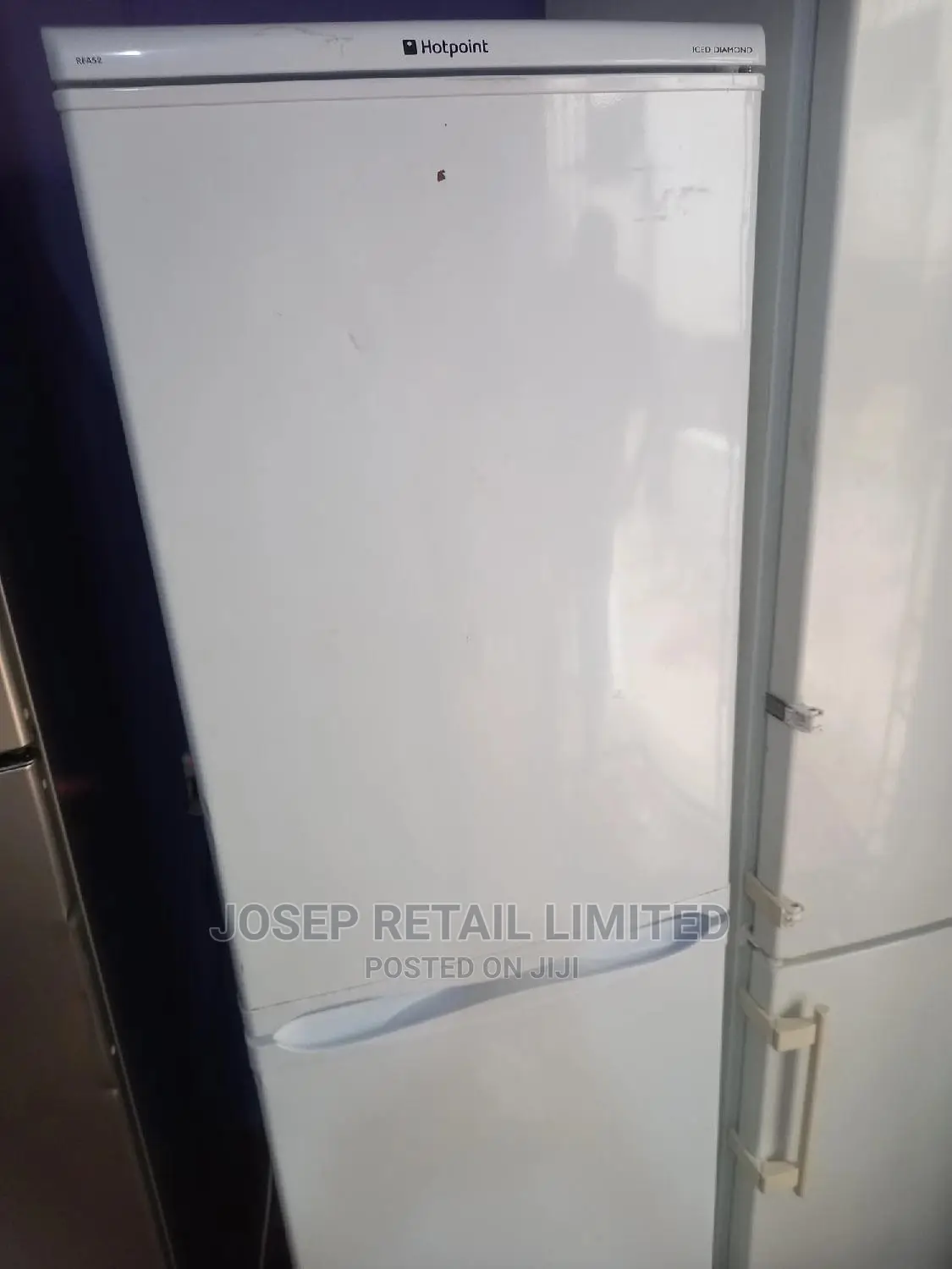 Hotpoint European Refrigerator Fridge and Freezer