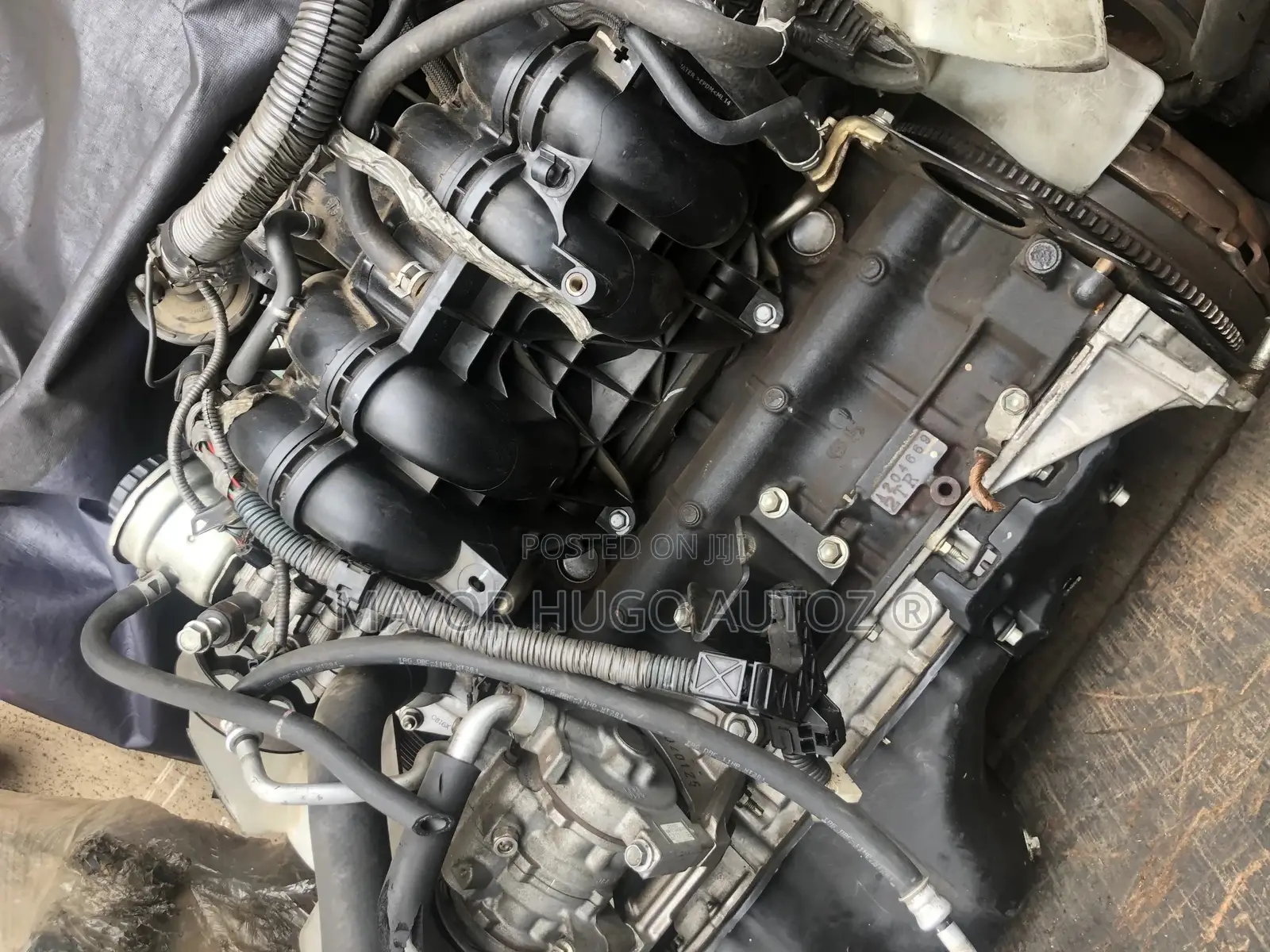 Toyota Hiace 2TR