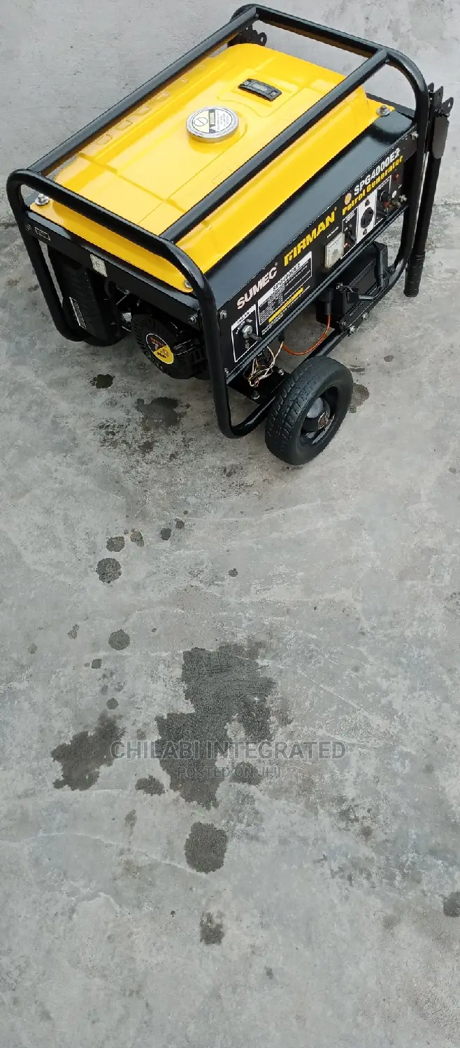 1 Month Old 3.3KVA SUMEC FIRMAN SPG4000E2 Keystart Generator