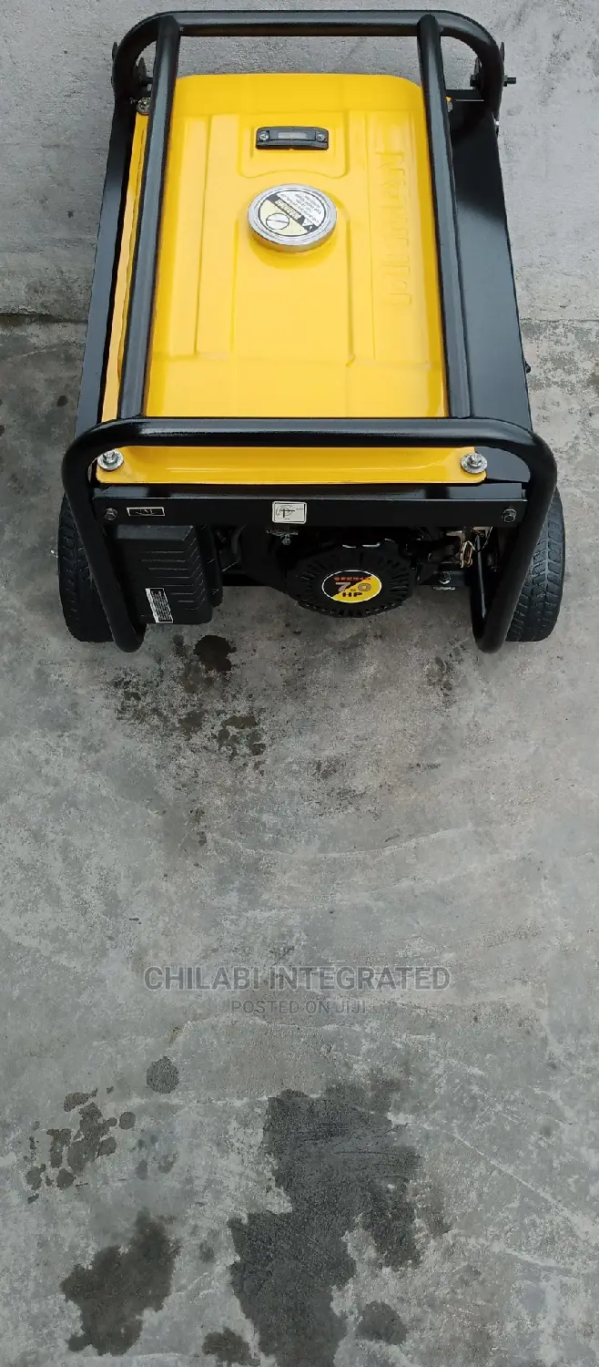 1 Month Old 3.3KVA SUMEC FIRMAN SPG4000E2 Keystart Generator