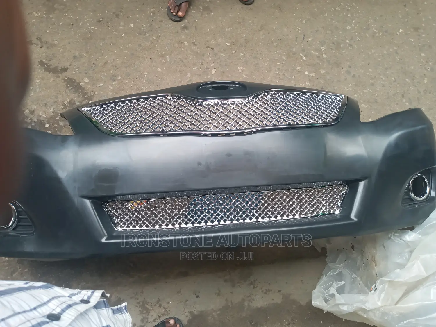 Front Bumper With Grille - Camry 07/010