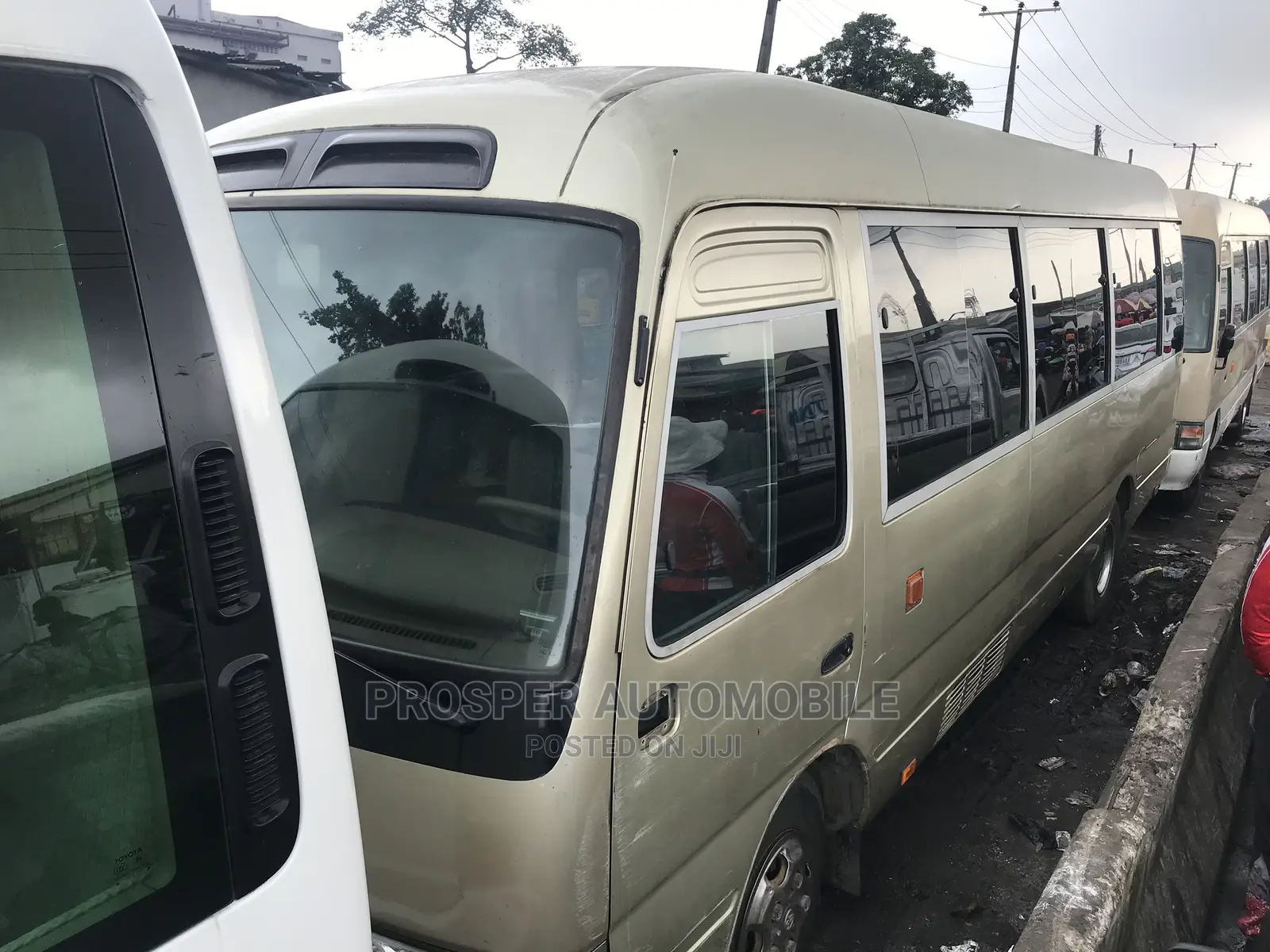 Toyota Coaster 2017 Beige
