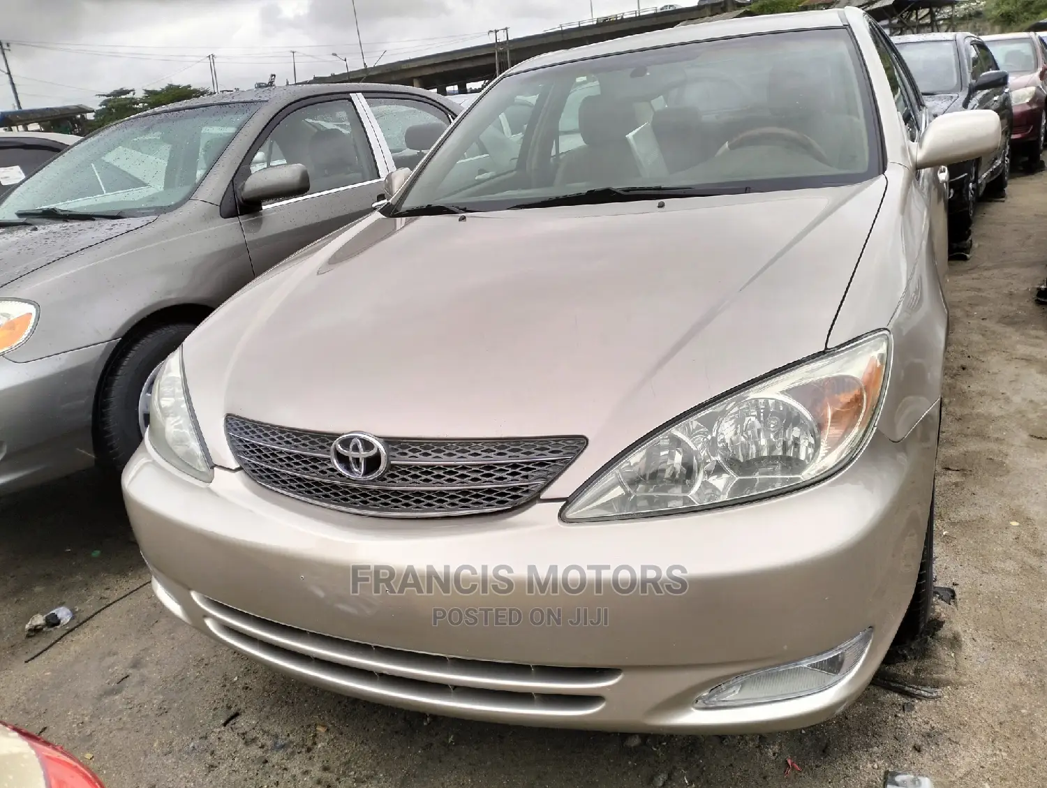 Toyota Camry 2005 Gold