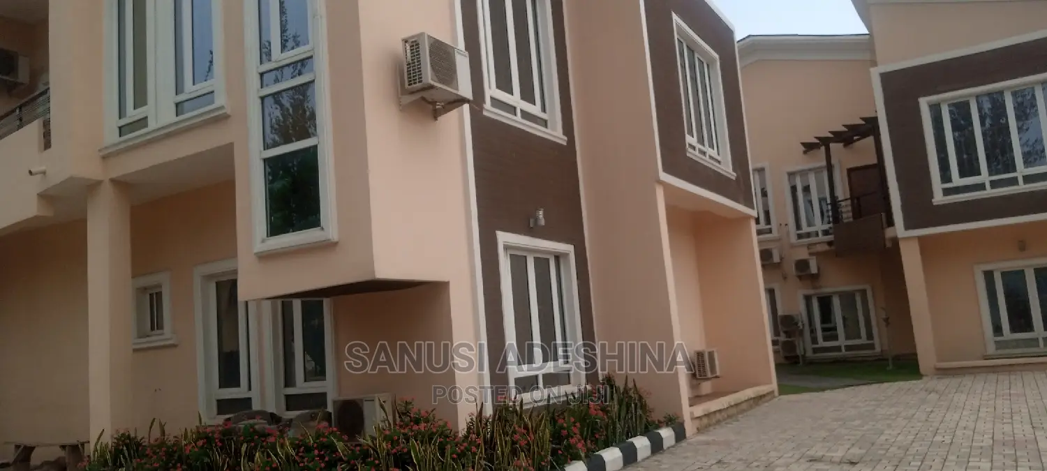 5bdrm Duplex in Gwarimpa Estate Fct, Gwarinpa for Sale