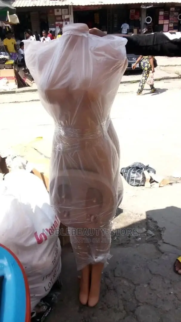 Headless/Armless Female Mannequin