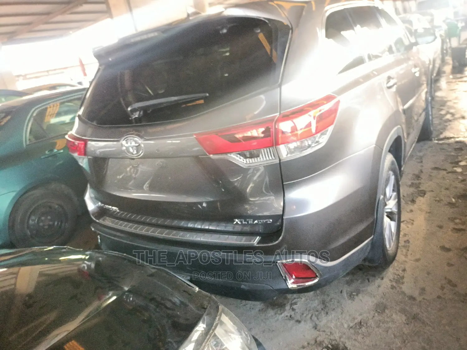 Toyota Highlander XLE V6 4x4 (3.5L 6cyl 6A) 2016 Gray