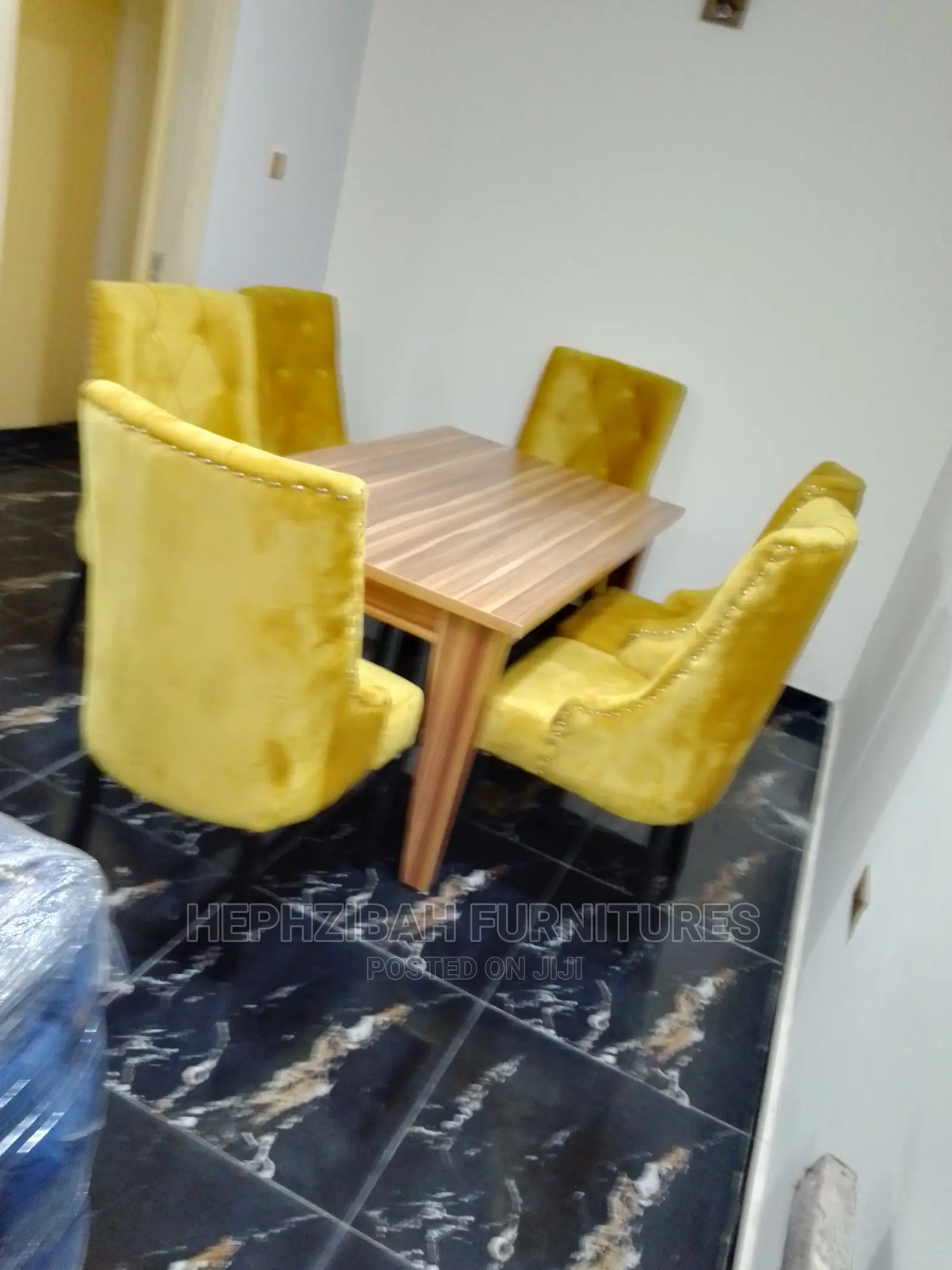 6 Seaters Executive Yellow Dining