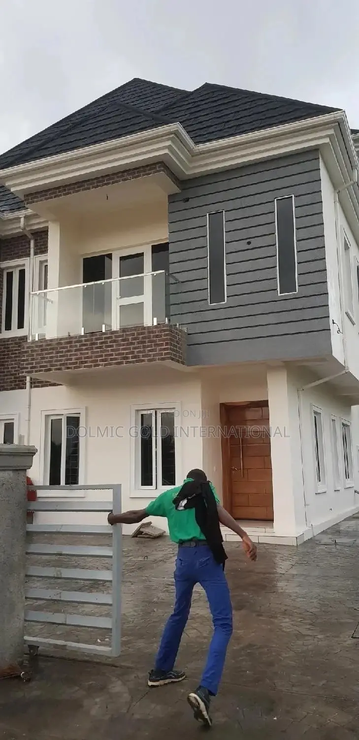 House, Building Apartment Cleaning Services
