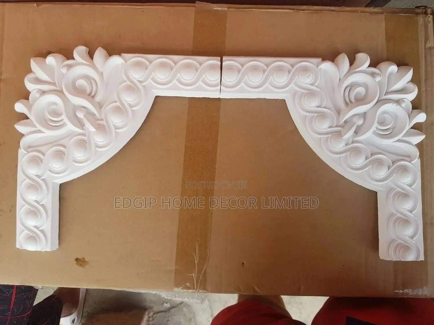 Polyurethane Dot Flower Corner