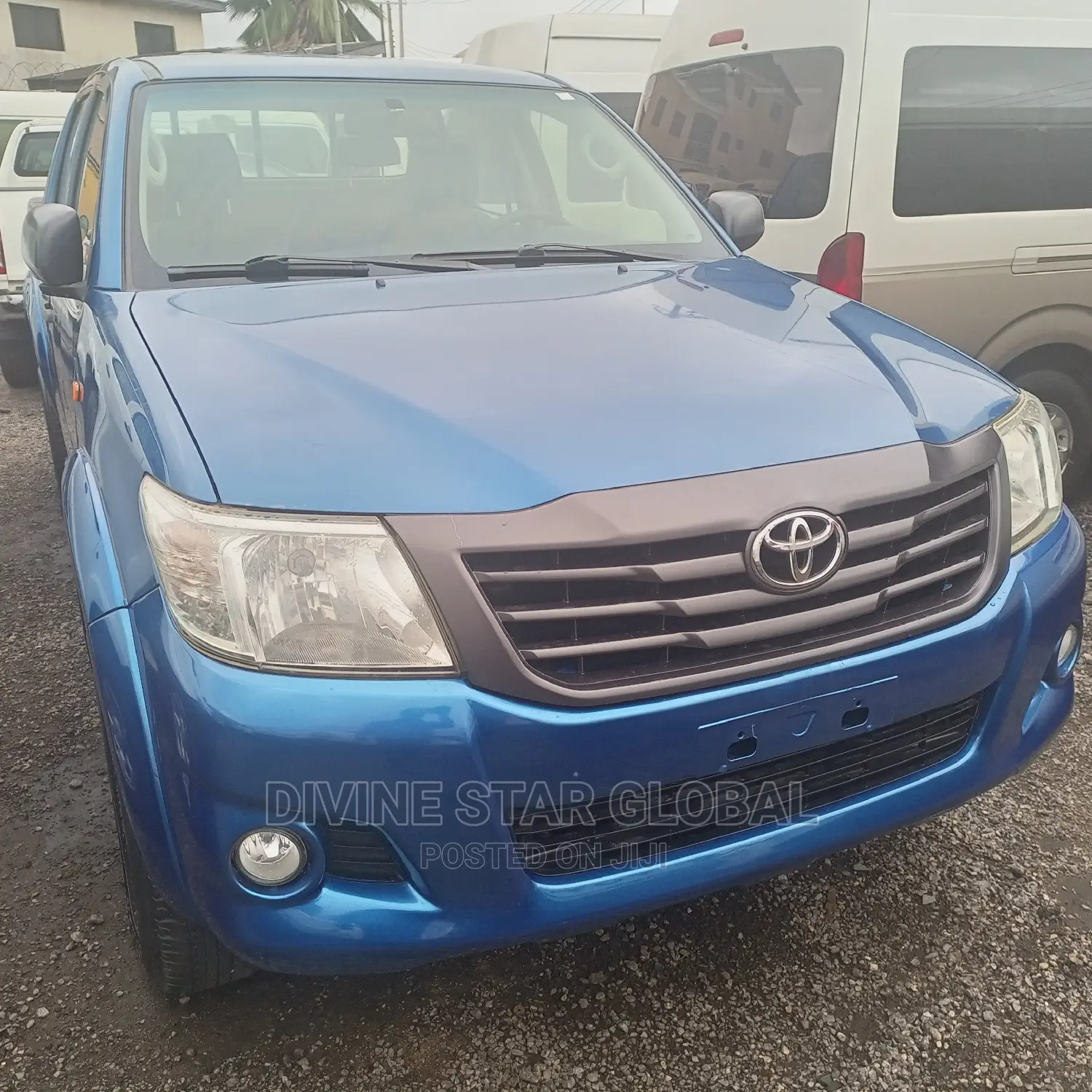 Toyota Hilux 2014 Blue