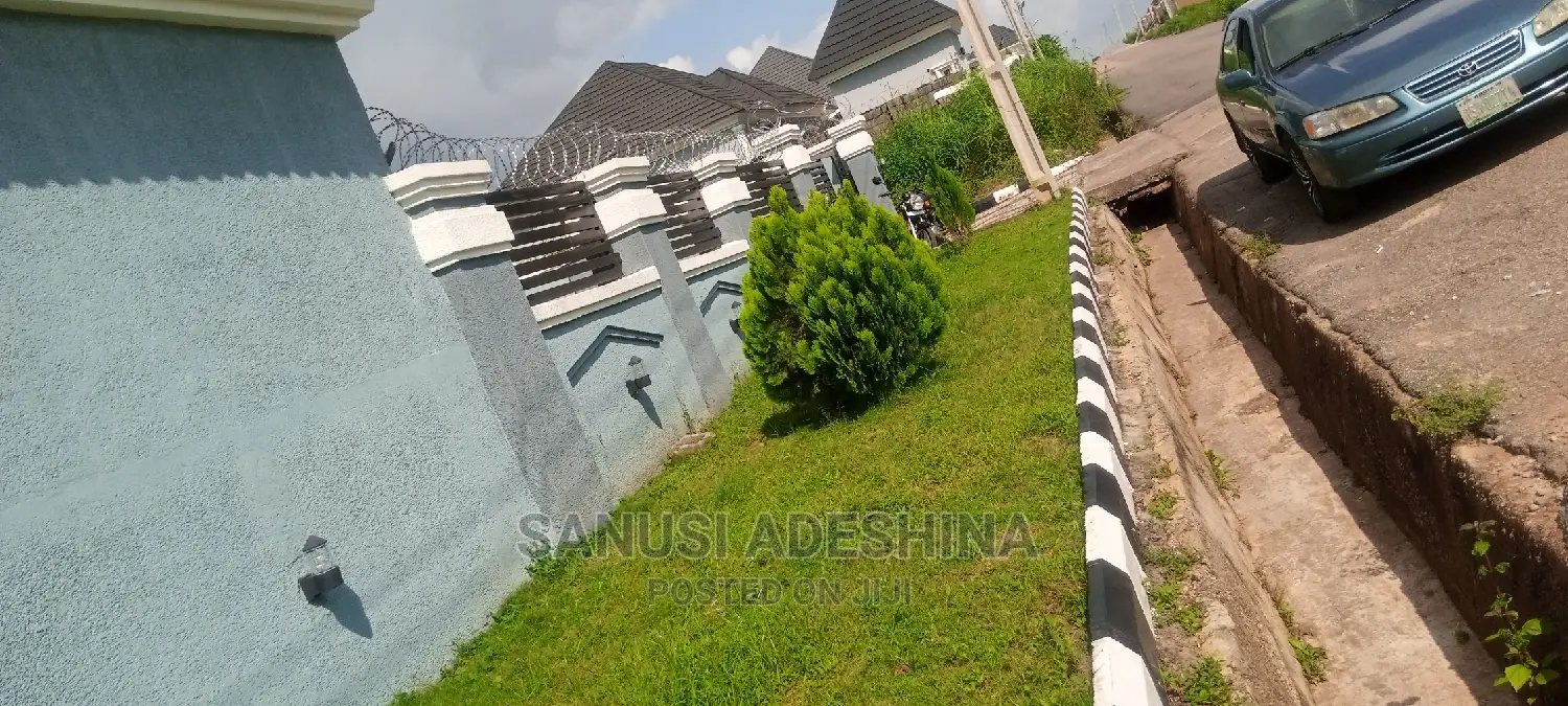 3bdrm Bungalow in A Private Estate By, Gwarinpa for sale
