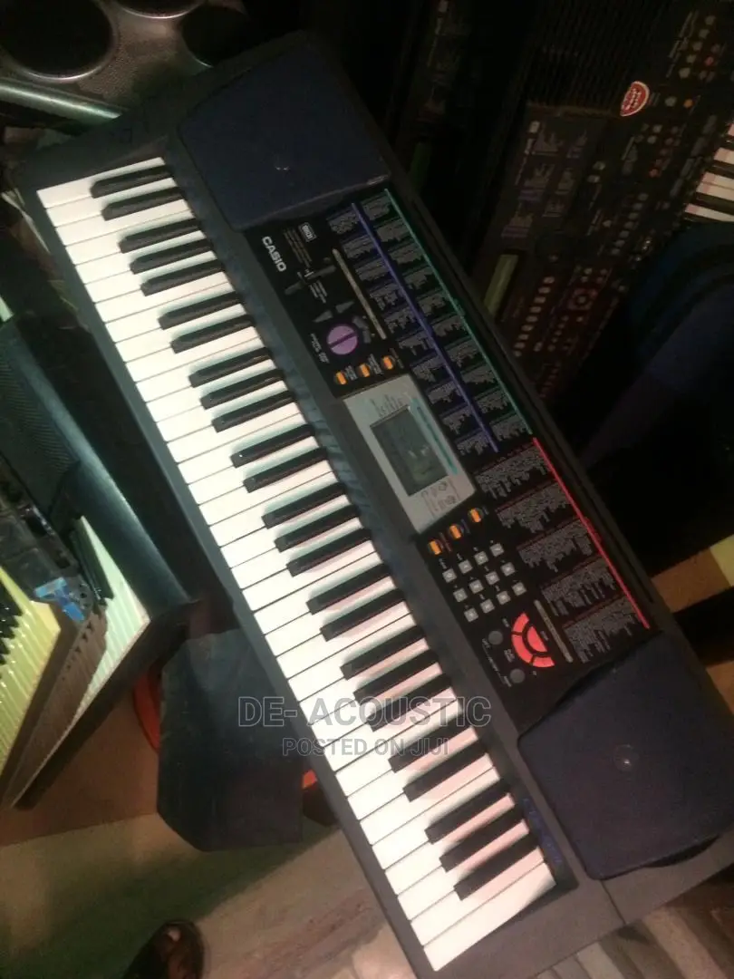 CASIO CTK-560L 61 Key Lighting Lighted Electronic Keyboard