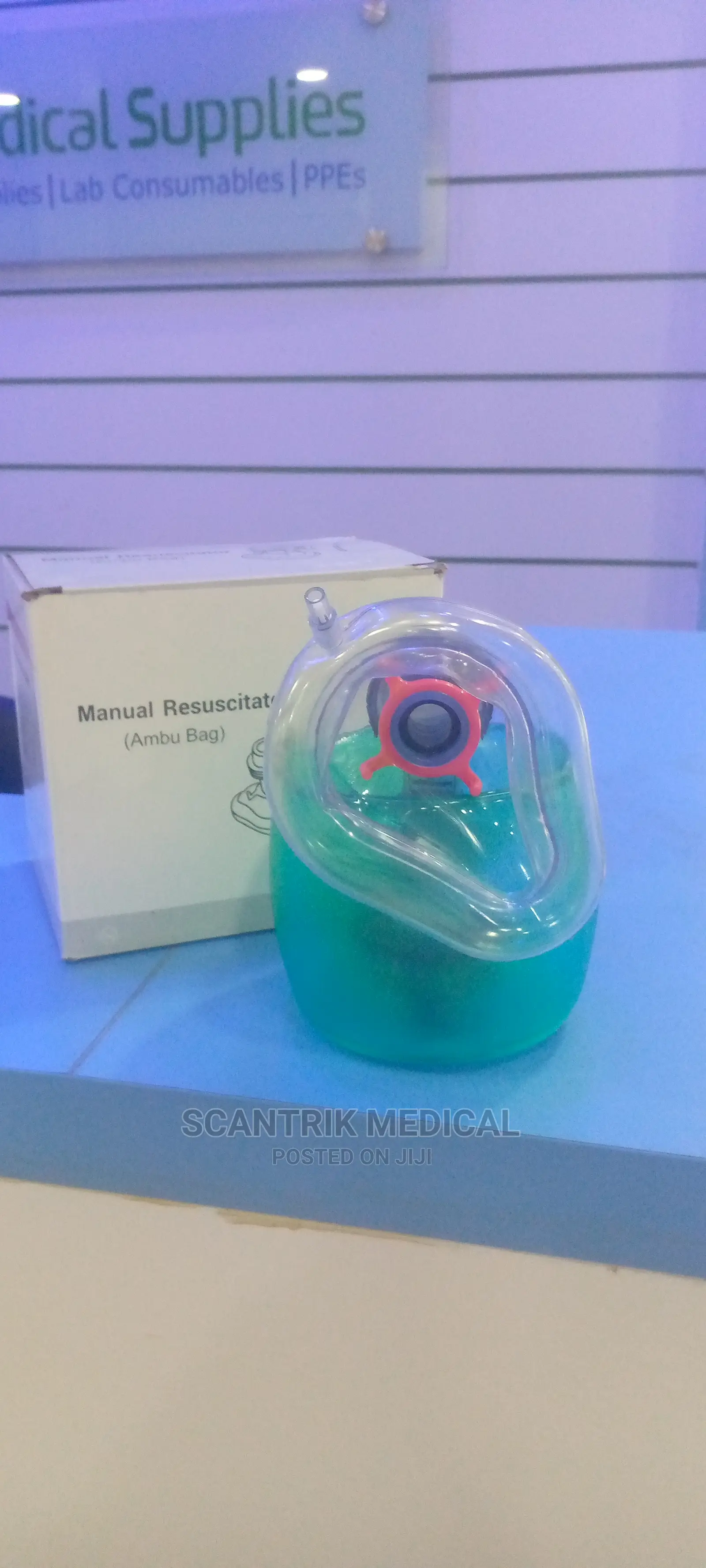 Oxygen Resuscitator or Manual Resuscitator