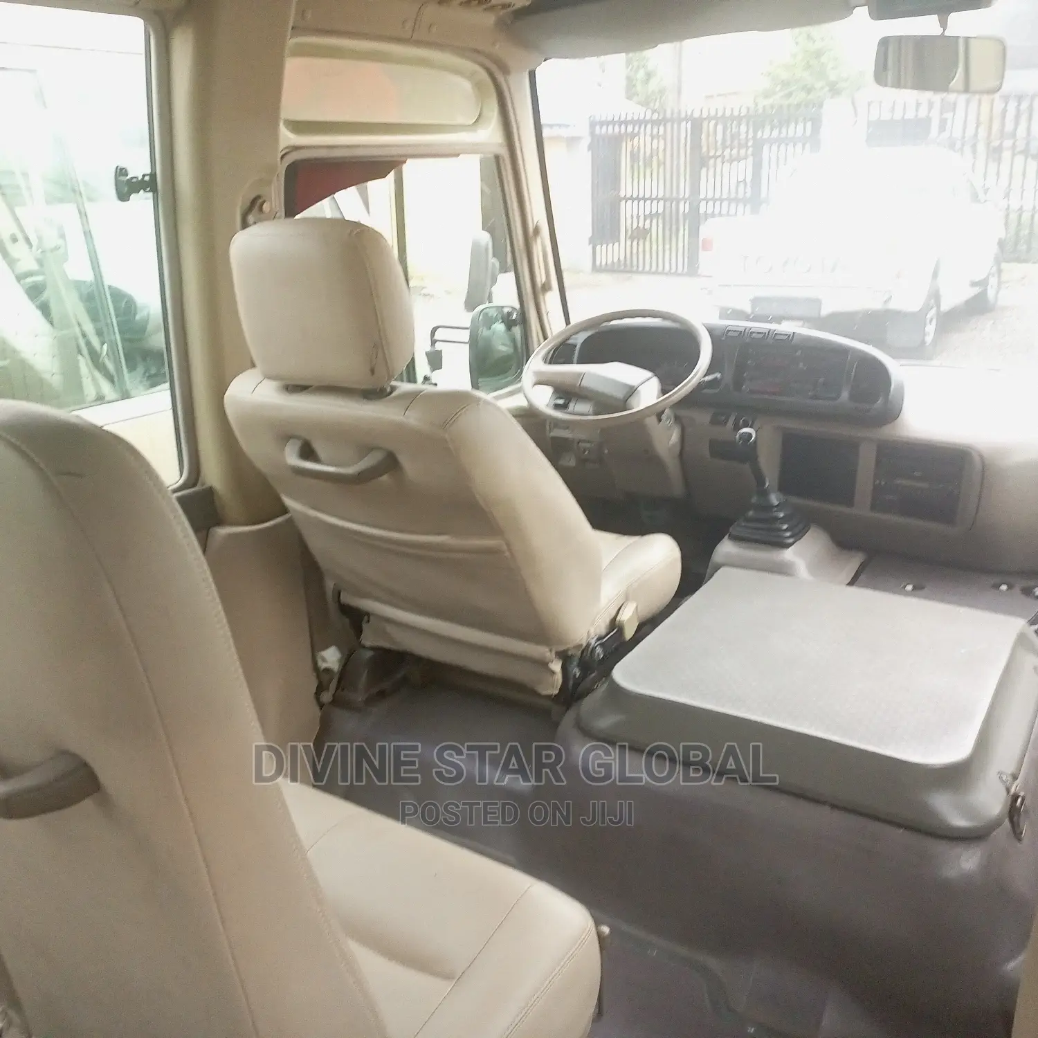 Toyota Coaster 2008 Gold