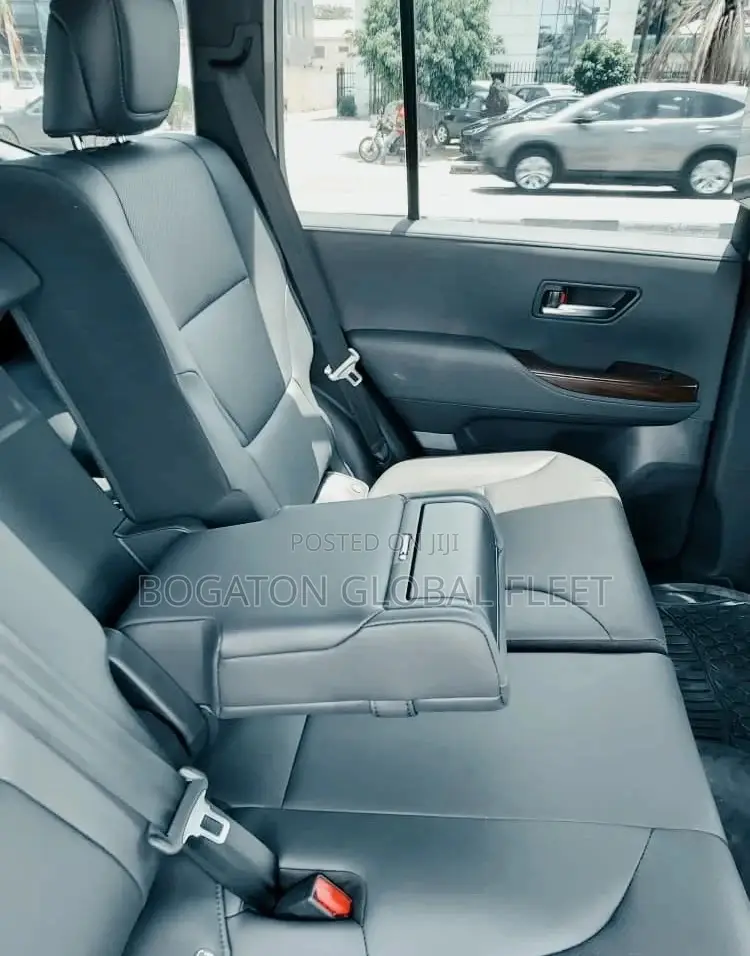 2022 Landcruiser for Rent
