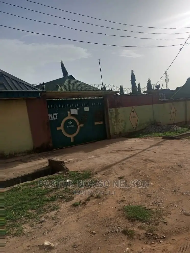 2bdrm Block of Flats in Sabo G.R.A., Kano Municipal for sale