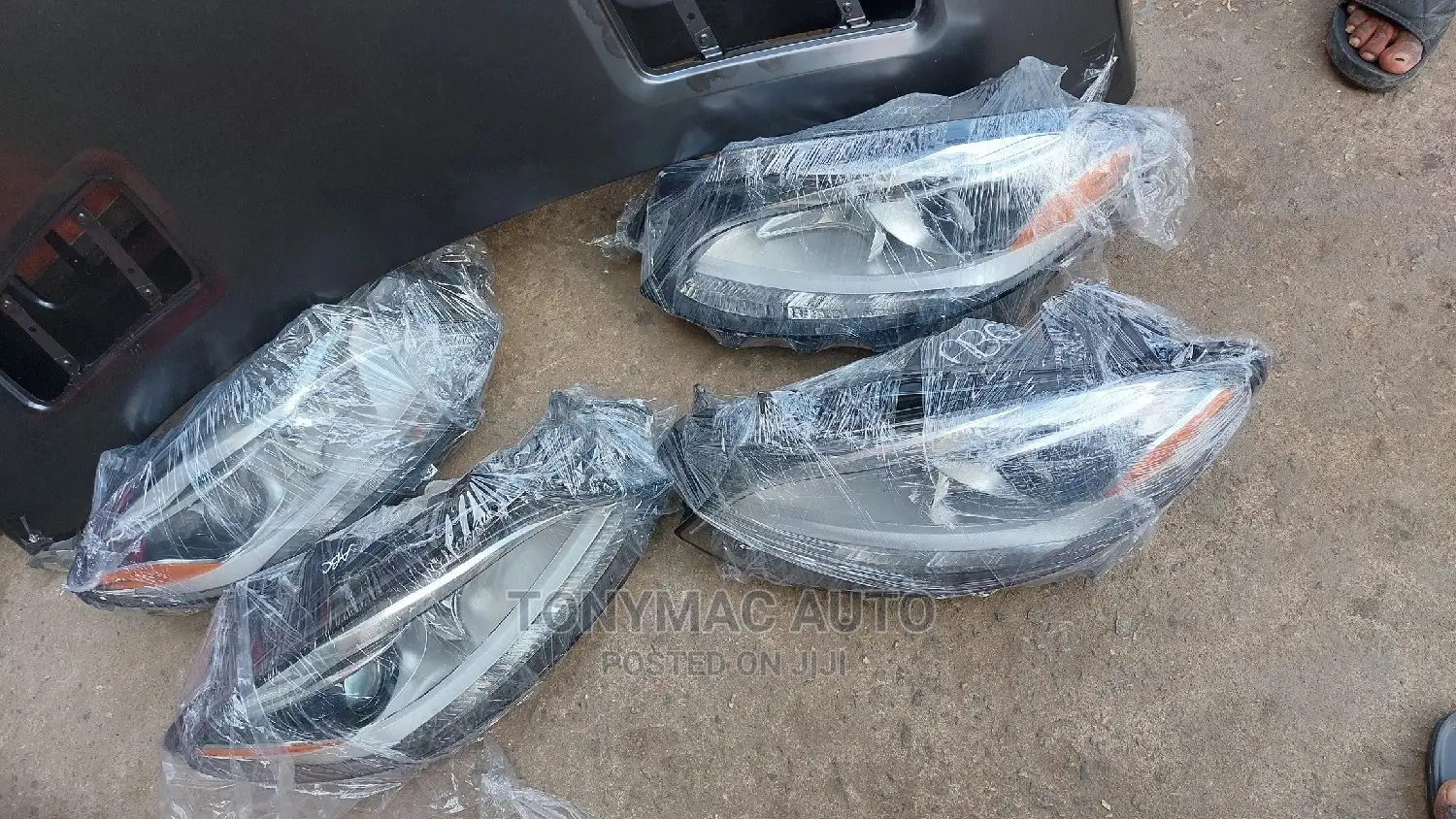 Mercedes-Benz GLE350 Headlights