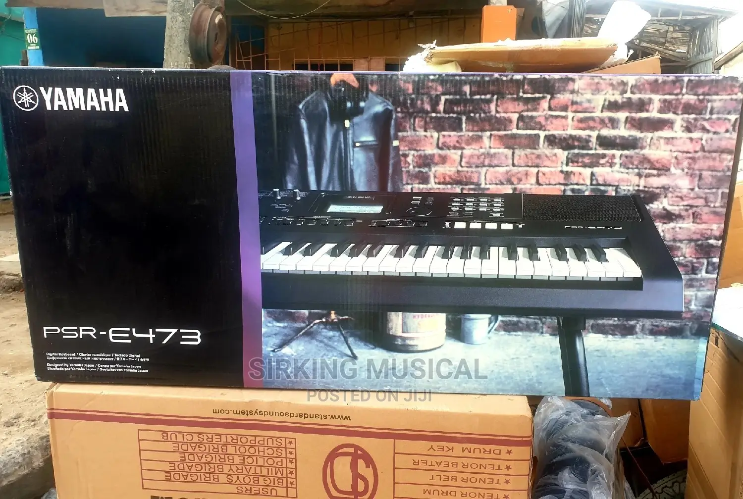 PSR-473 Yamaha Keyboard With Original Adaptor Pa-50