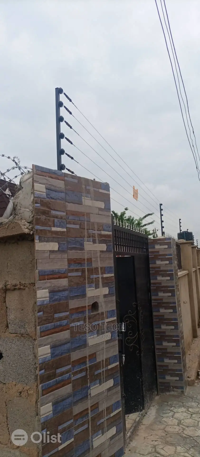Top Wall Electric Fence Installation