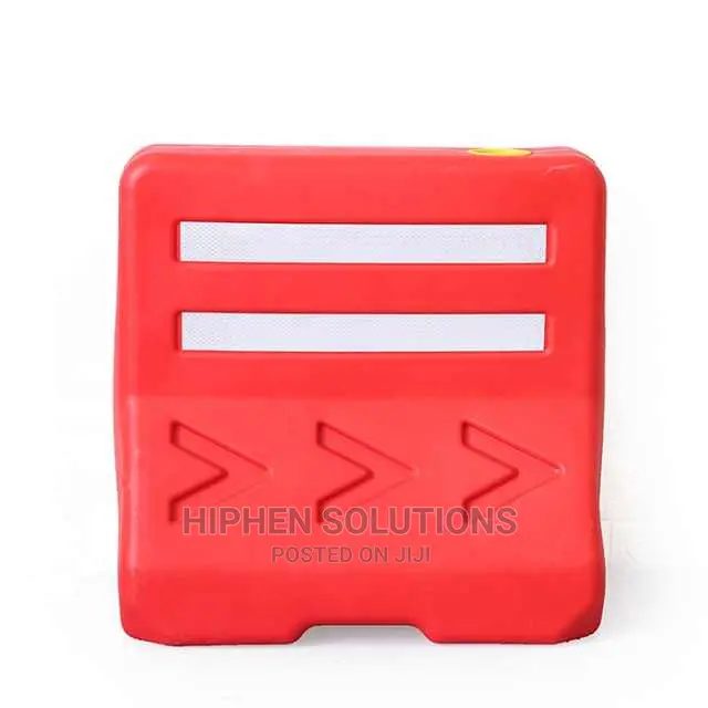 High Visibility Safety Water Filled Barricade