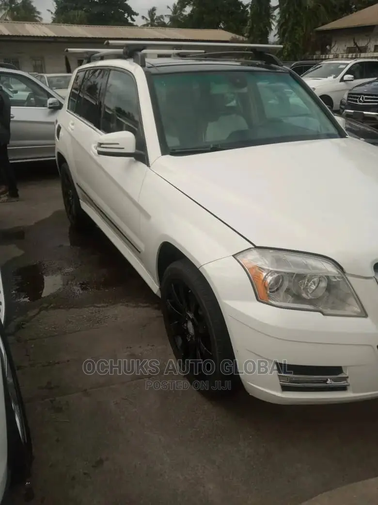 Mercedes-Benz GLK-Class 350 4MATIC 2011 White