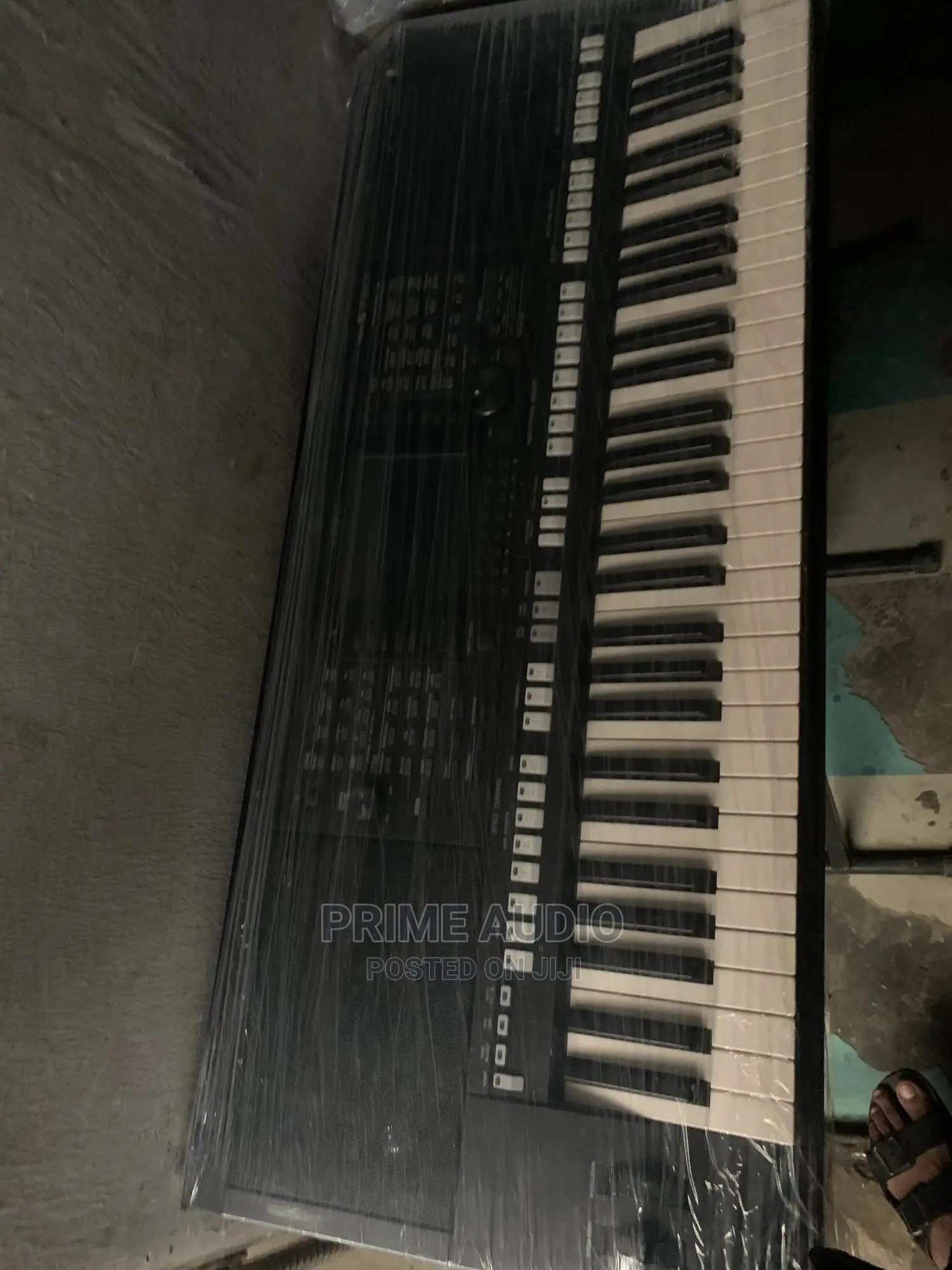 Direct Uk Used PSR S750 Yamaha Keyboard