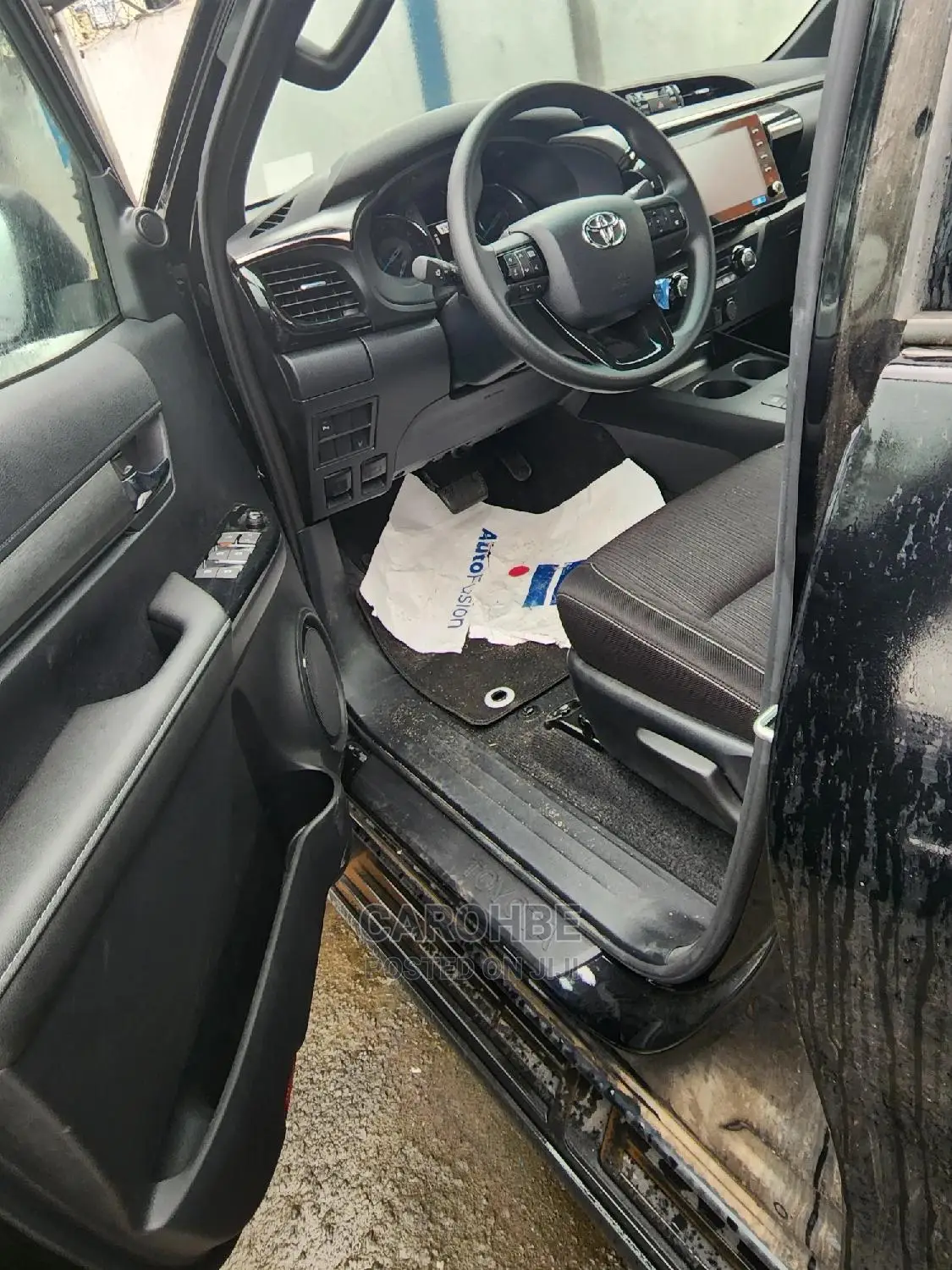 Toyota Hilux Revo Double Cab Petrol 2.7 AWD 2022 Beige
