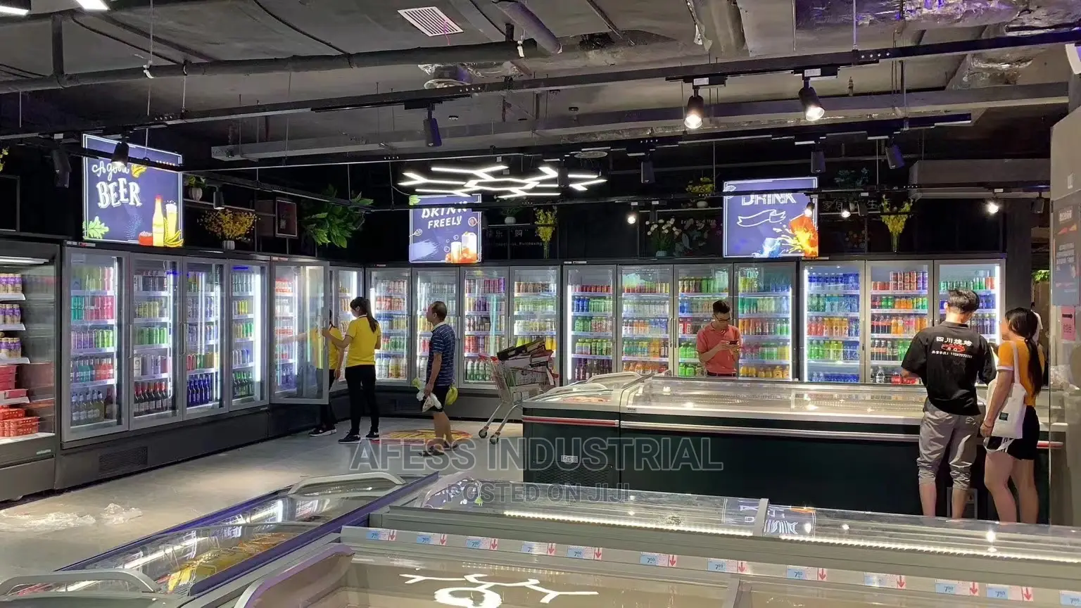 Island Chiller Fridge and Freezer Chiller Good Room Display