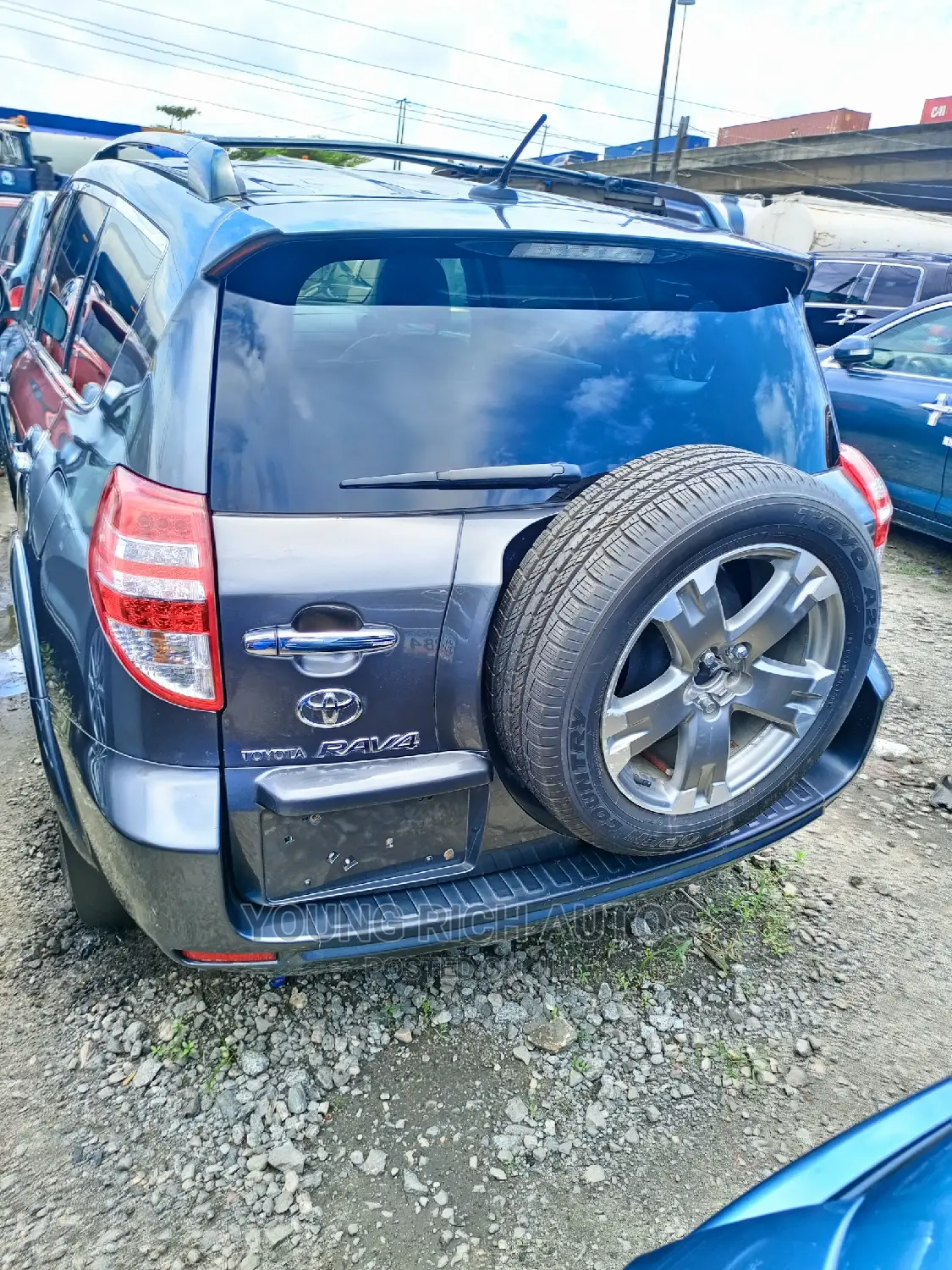 Toyota RAV4 2010 Gray