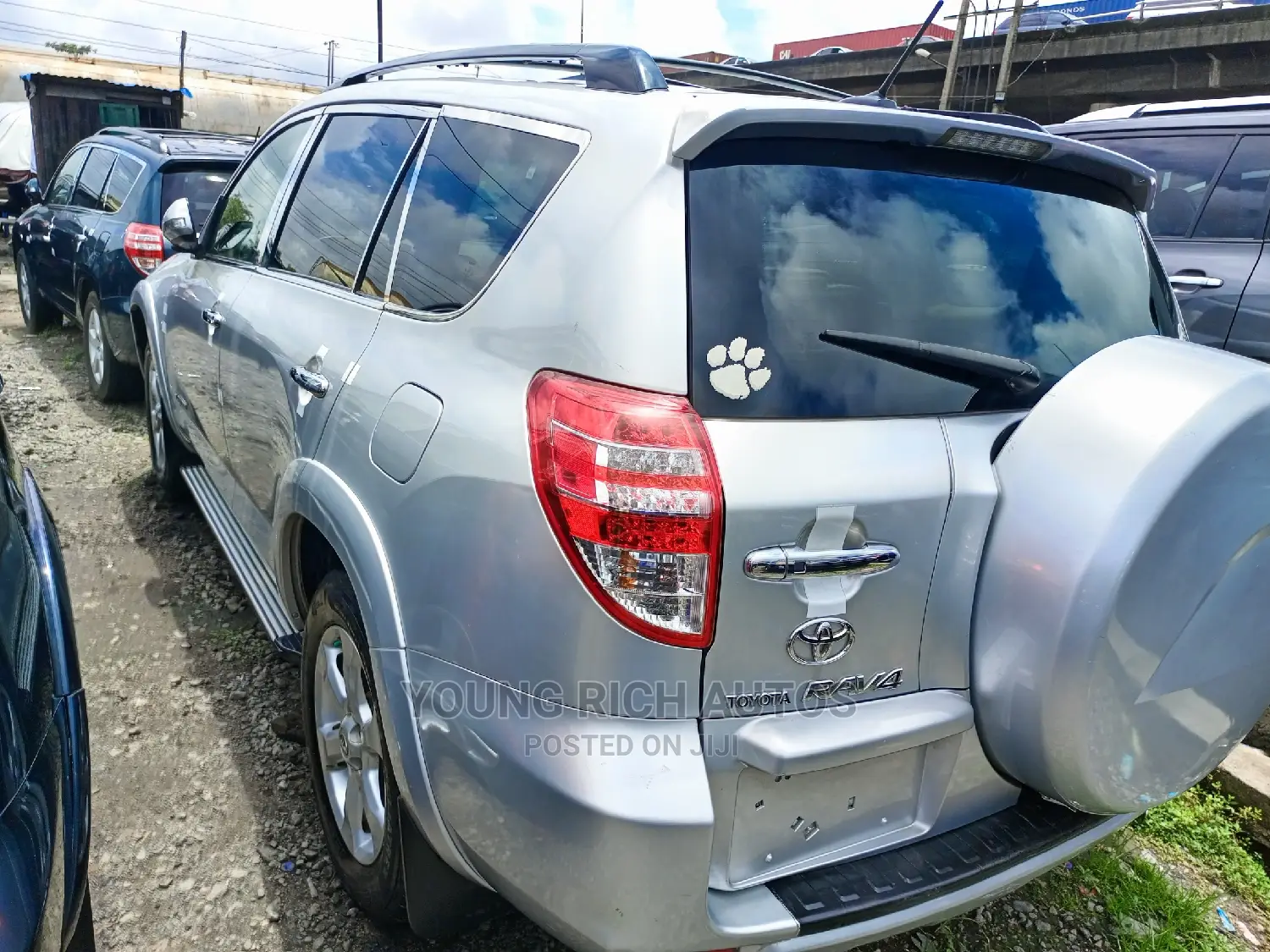 Toyota RAV4 2010 Silver