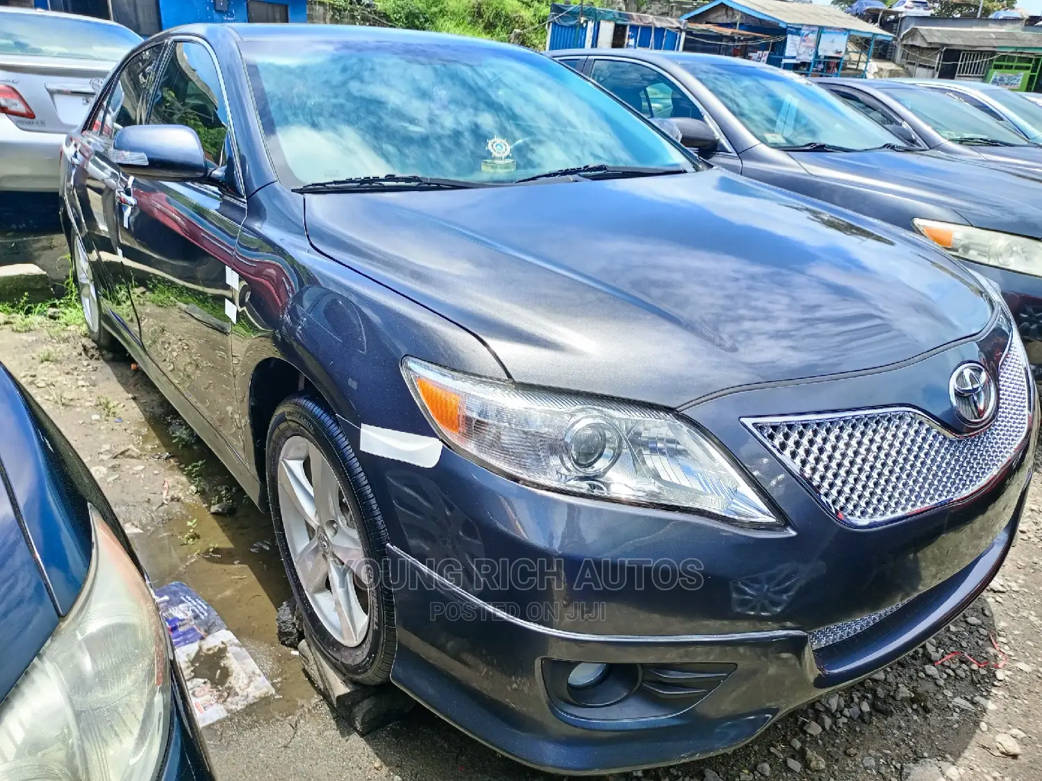Toyota Camry 2010 Gray