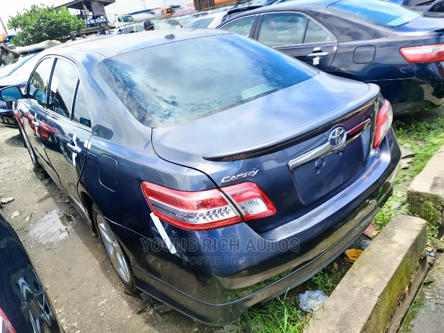 Toyota Camry 2010 Gray