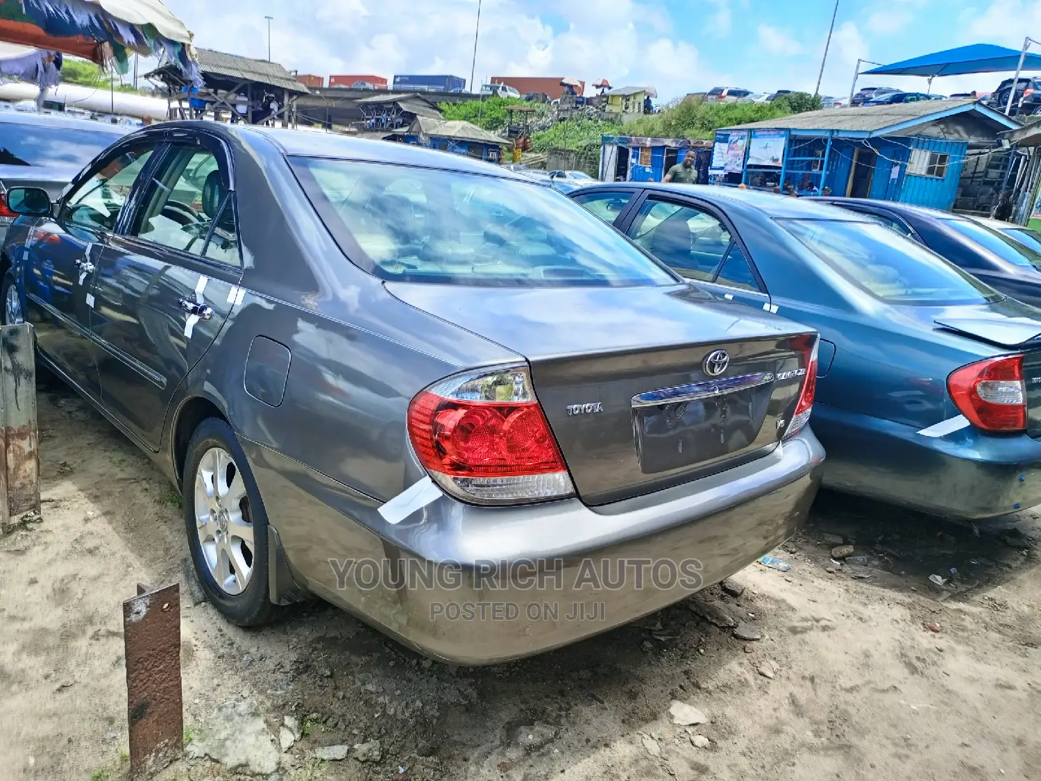 Toyota Camry 2.4 XLE 2008 Gray
