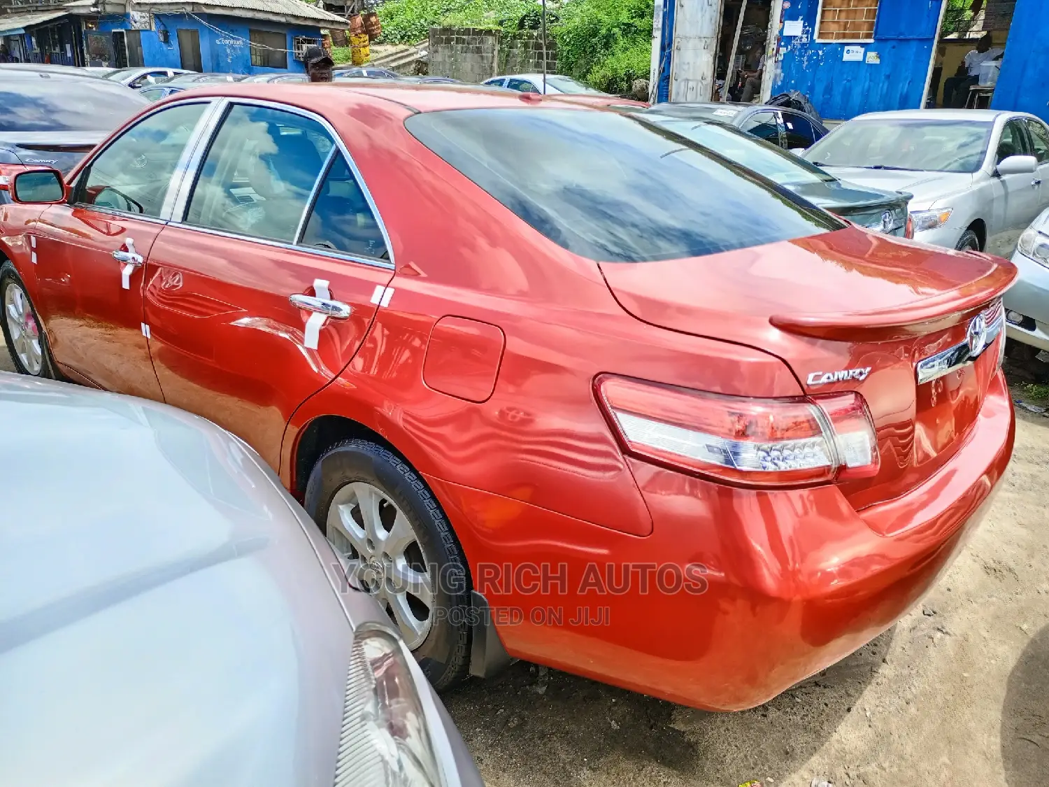 Toyota Camry LE 4dr Sedan (2.5L 4cyl 6AM) 2010 Red