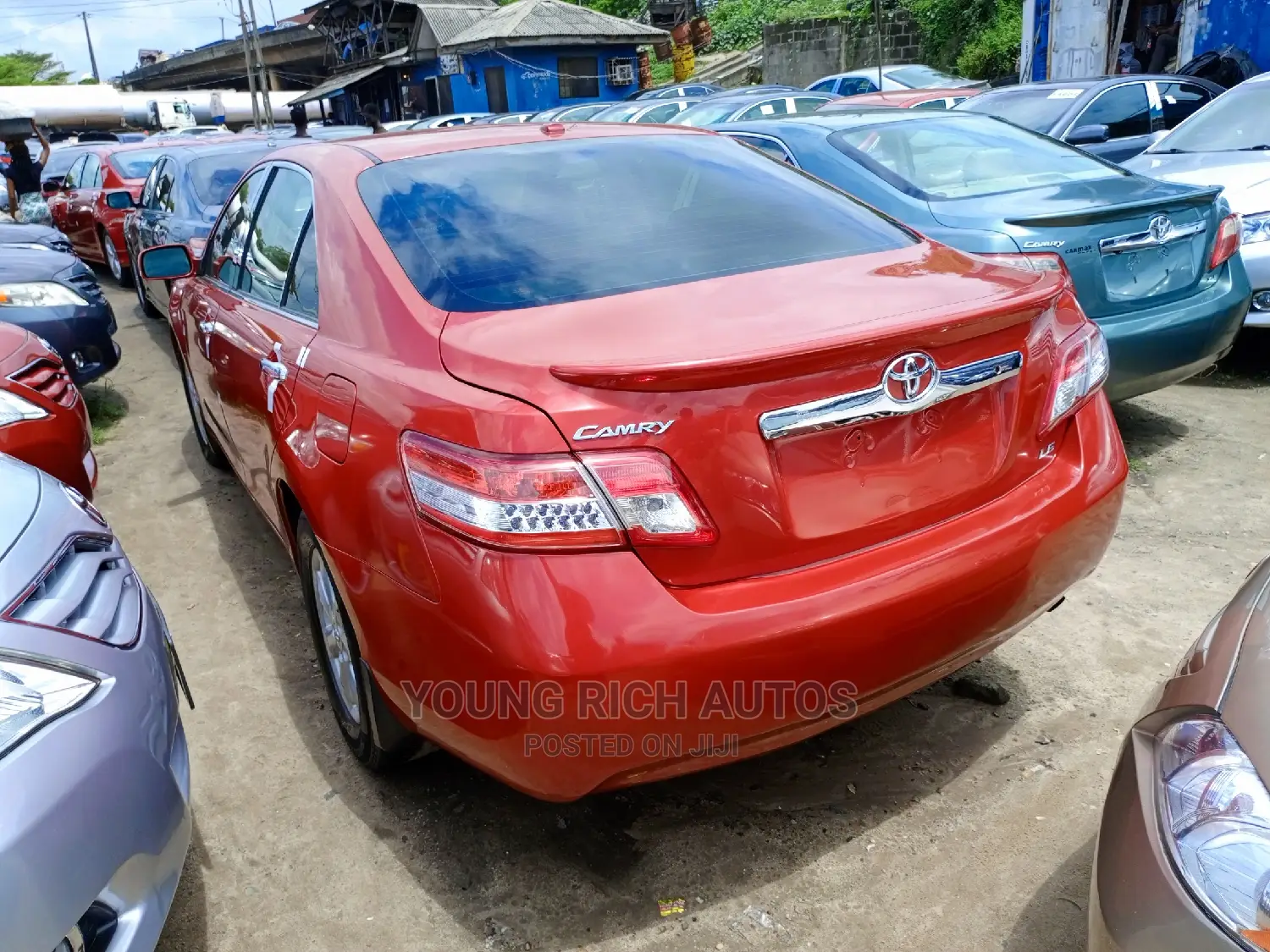 Toyota Camry LE 4dr Sedan (2.5L 4cyl 6AM) 2010 Red