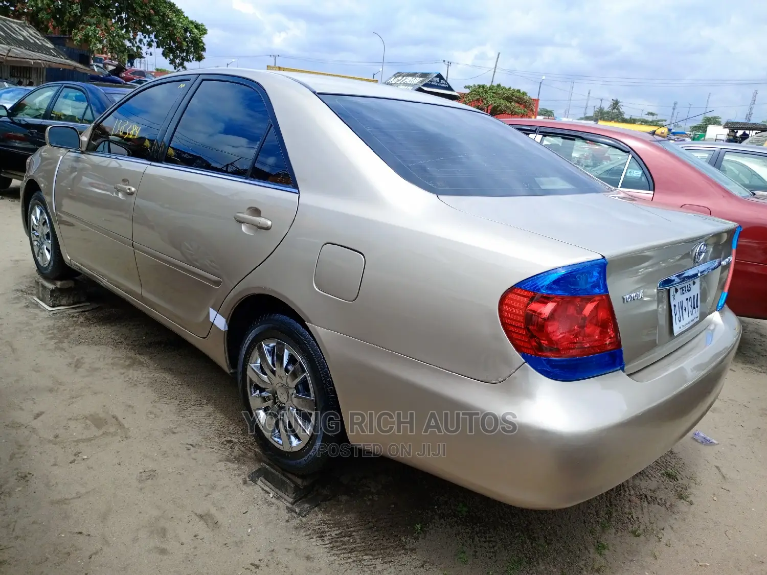 Toyota Camry 2006 Gold