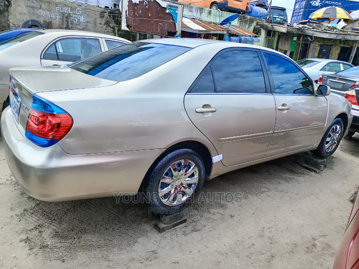Toyota Camry 2006 Gold