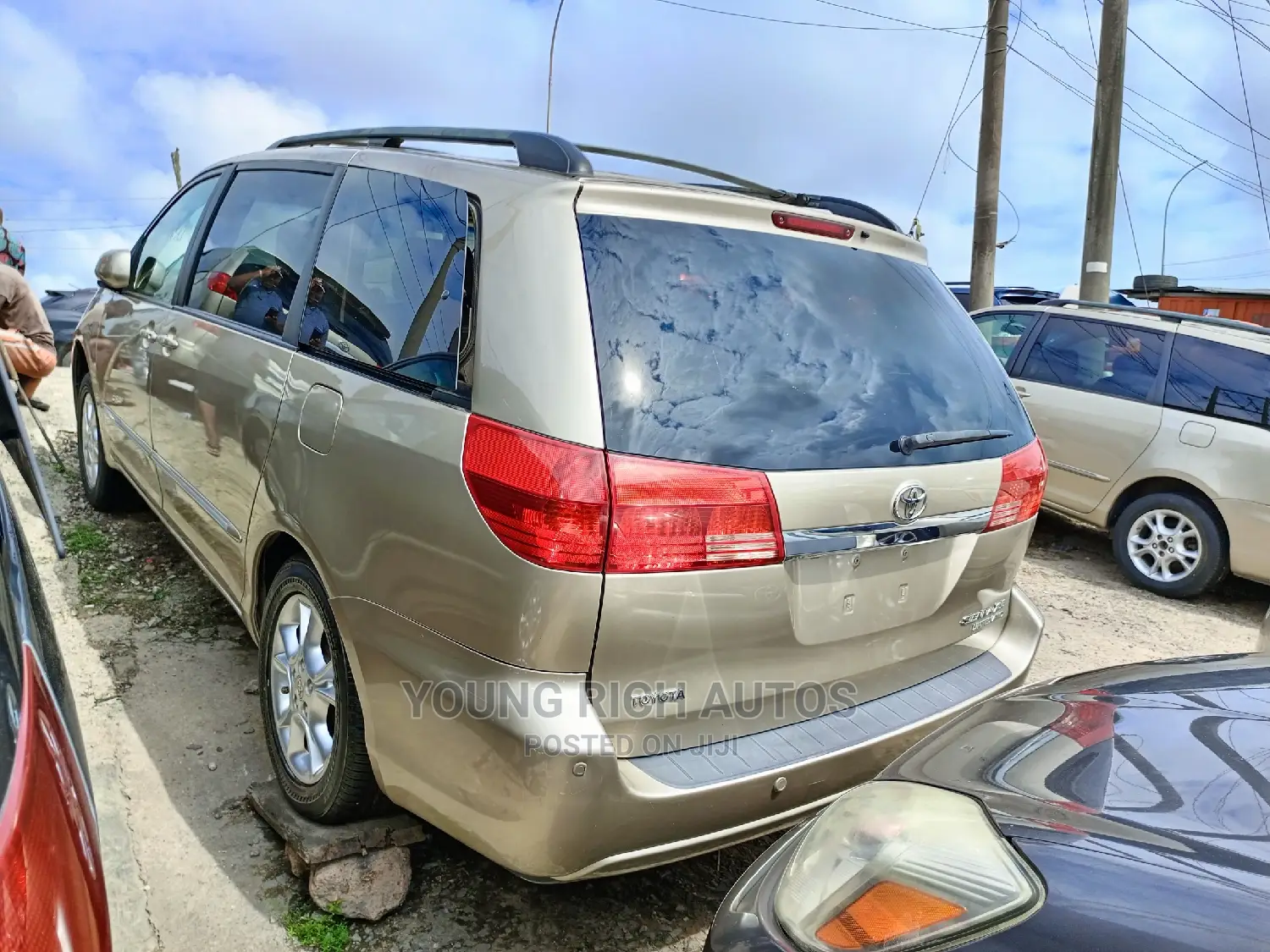 Toyota Sienna XLE 2005 Gold