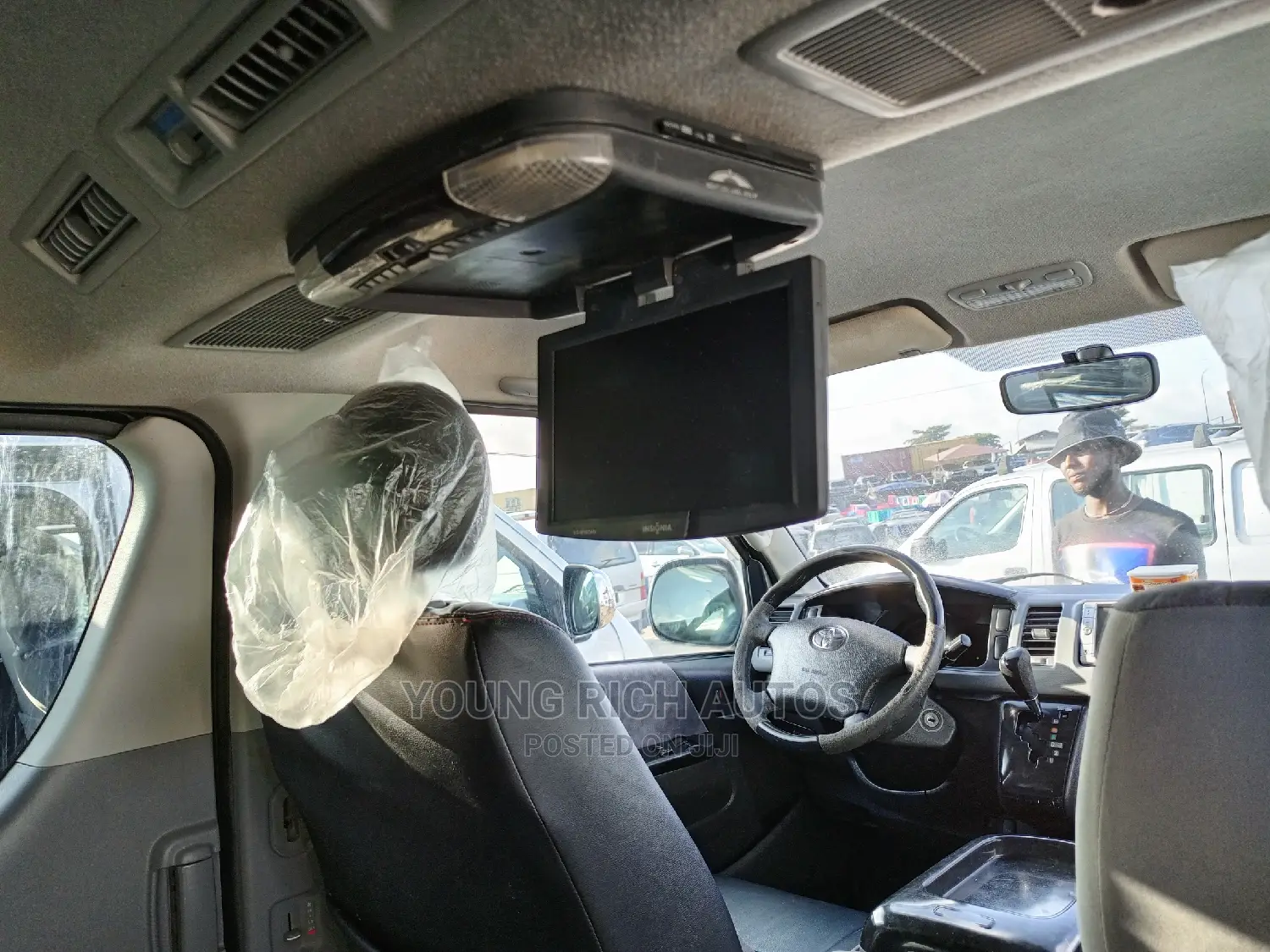 Toyota HiAce 2020 Black