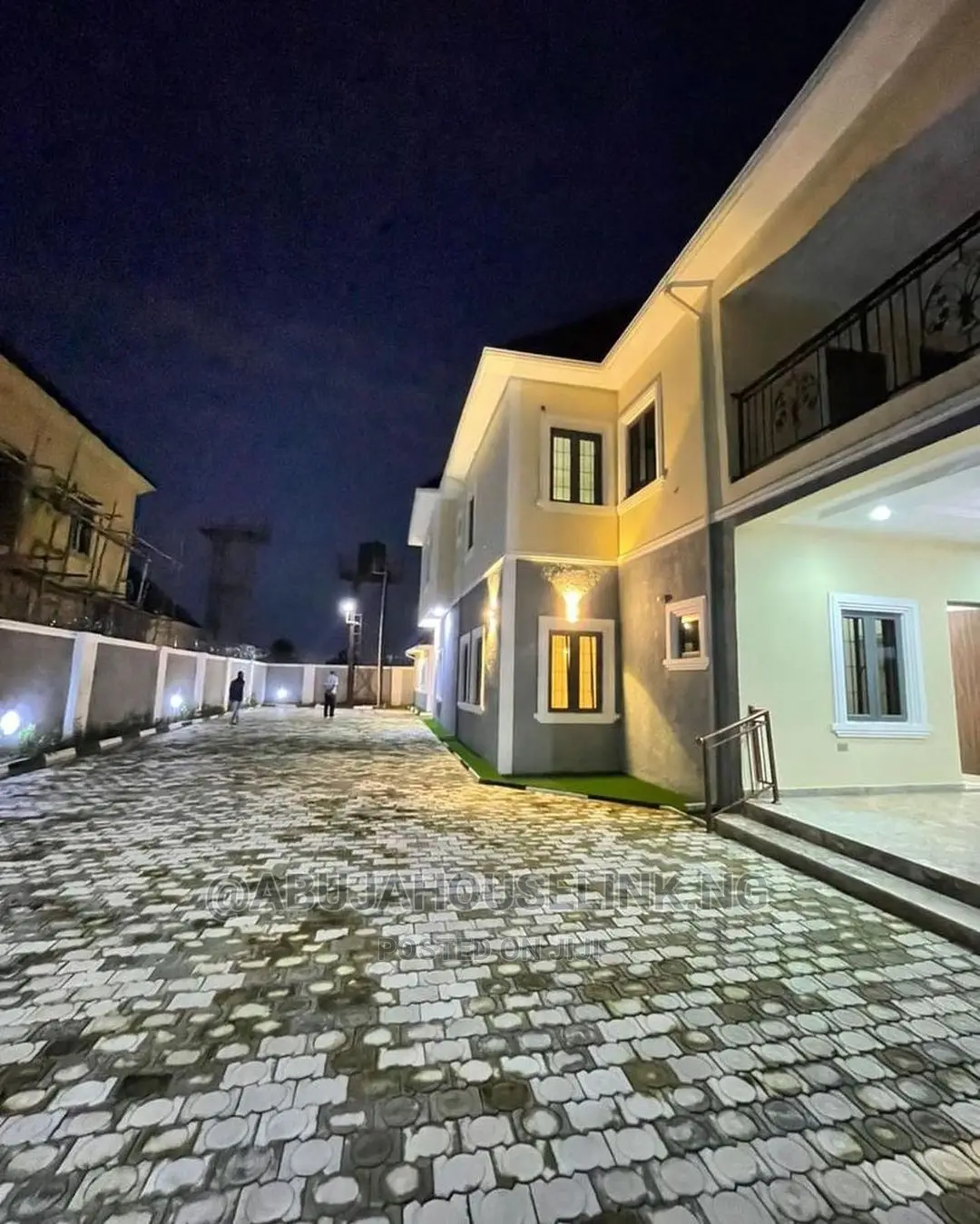 4bdrm Duplex in Mab Global Estate, Gwarinpa for sale