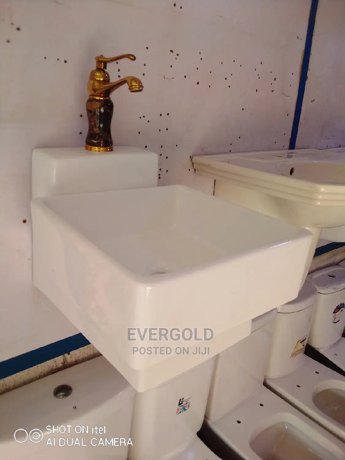 Wall Hung Dining Wash Hand Basin Available