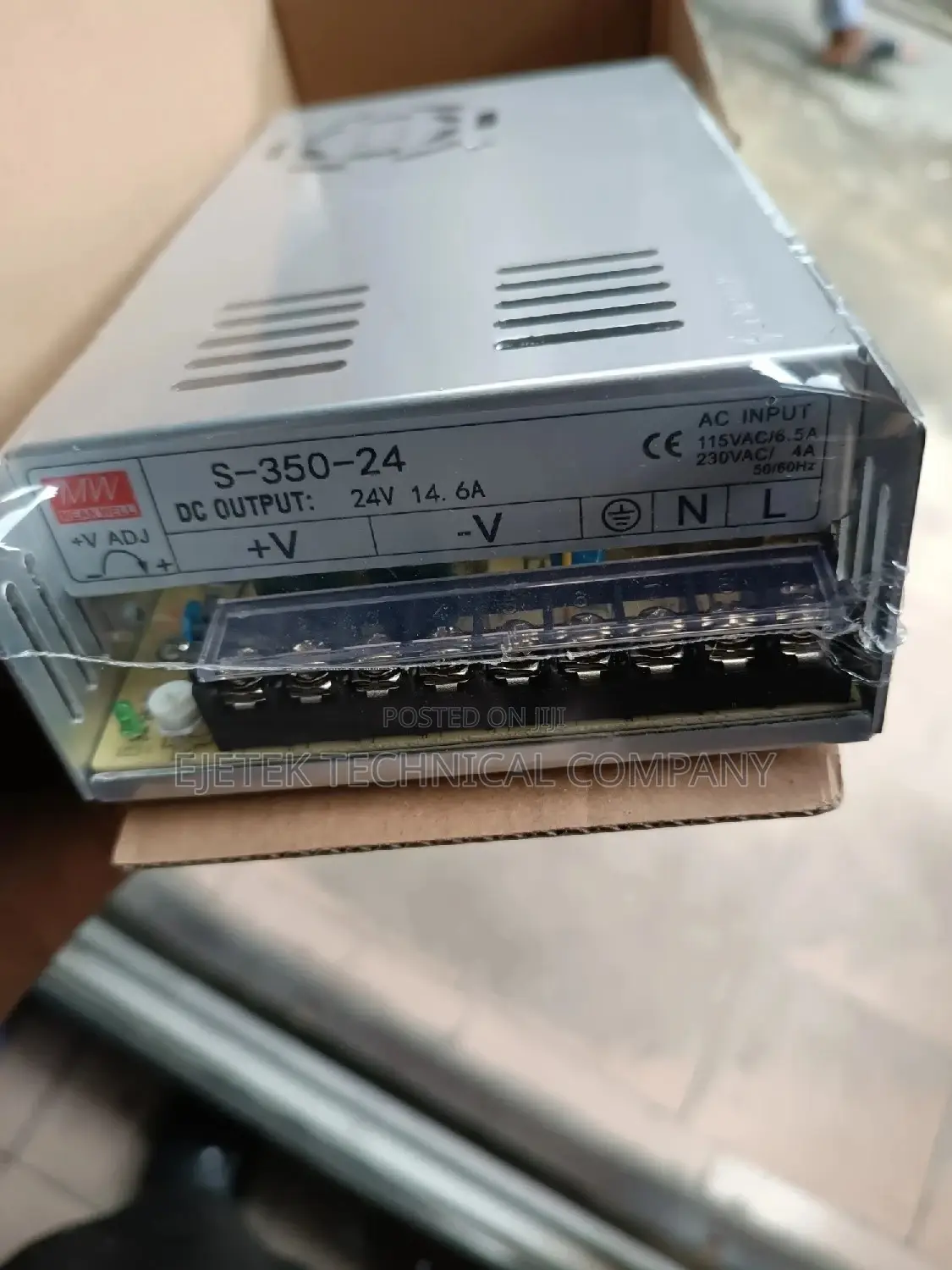 Power Supply 14.6A Ac/Dc